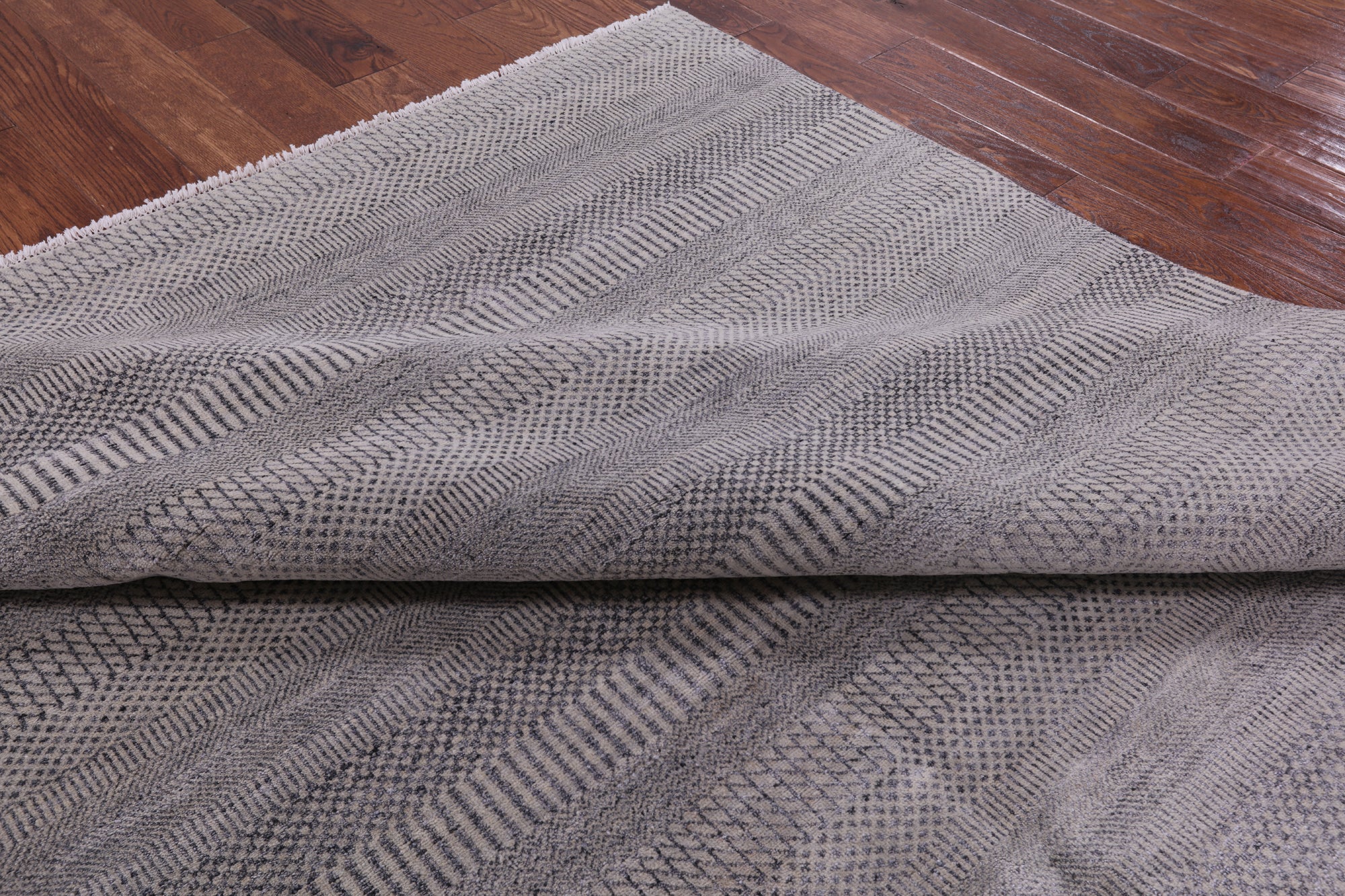 Grey Savannah Grass Handmade Wool & Silk Rug - 8' 1" X 9' 10" - Golden Nile