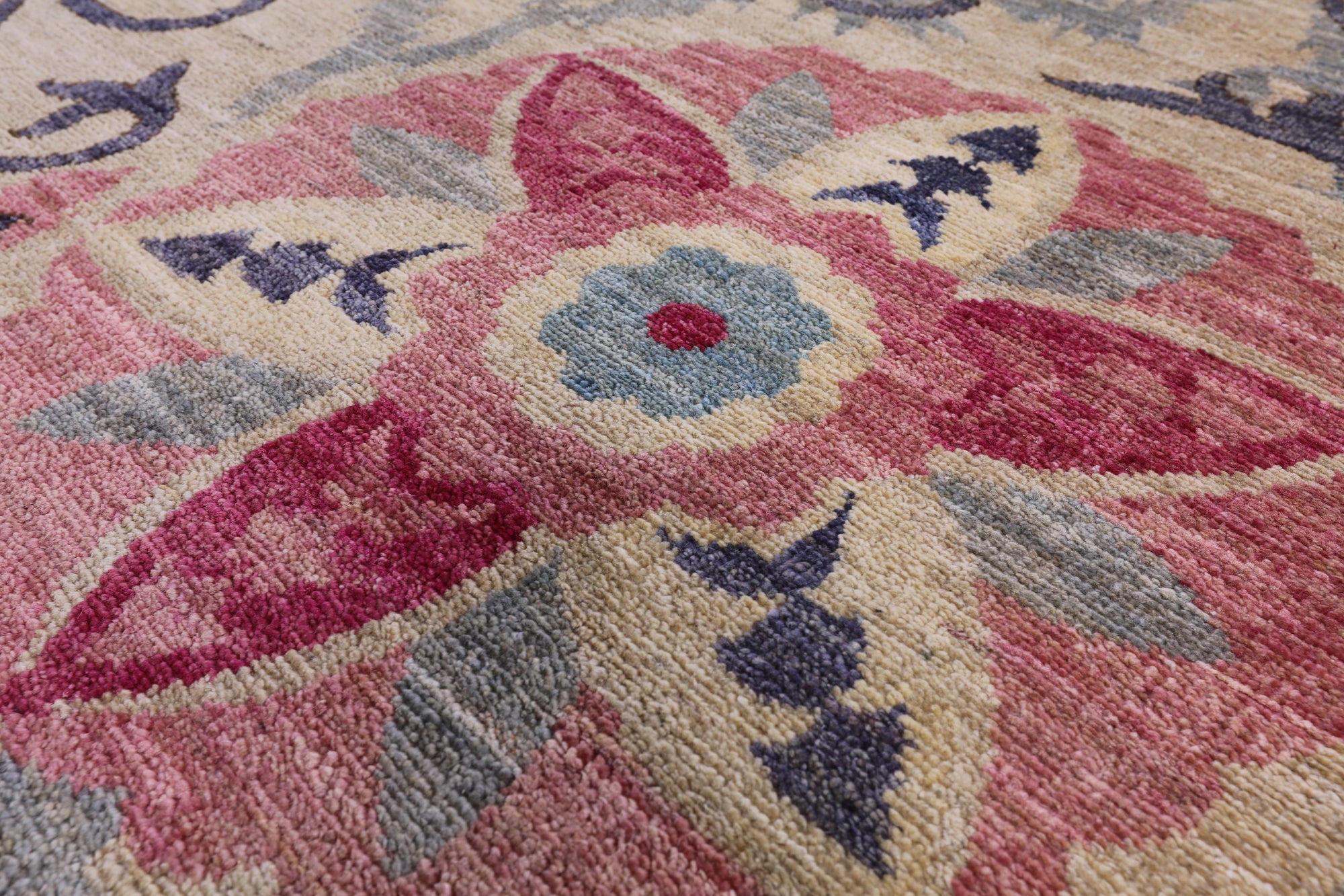Ivory William Morris Handmade Wool Rug - 9' 1" X 12' 1" - Golden Nile