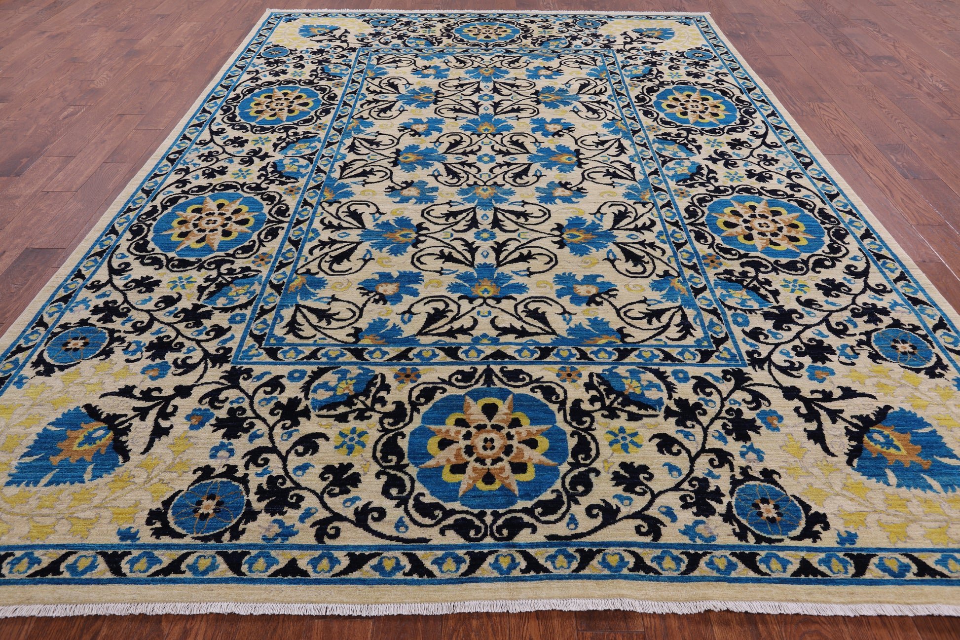 Ivory William Morris Hand Knotted Wool Rug - 8' 9" X 11' 8" - Golden Nile