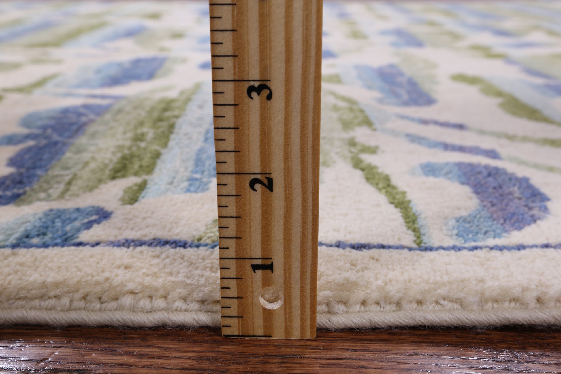 Ivory William Morris Rose Garden Hand Knotted Wool Rug - 4' 1" X 6' 3" - Golden Nile