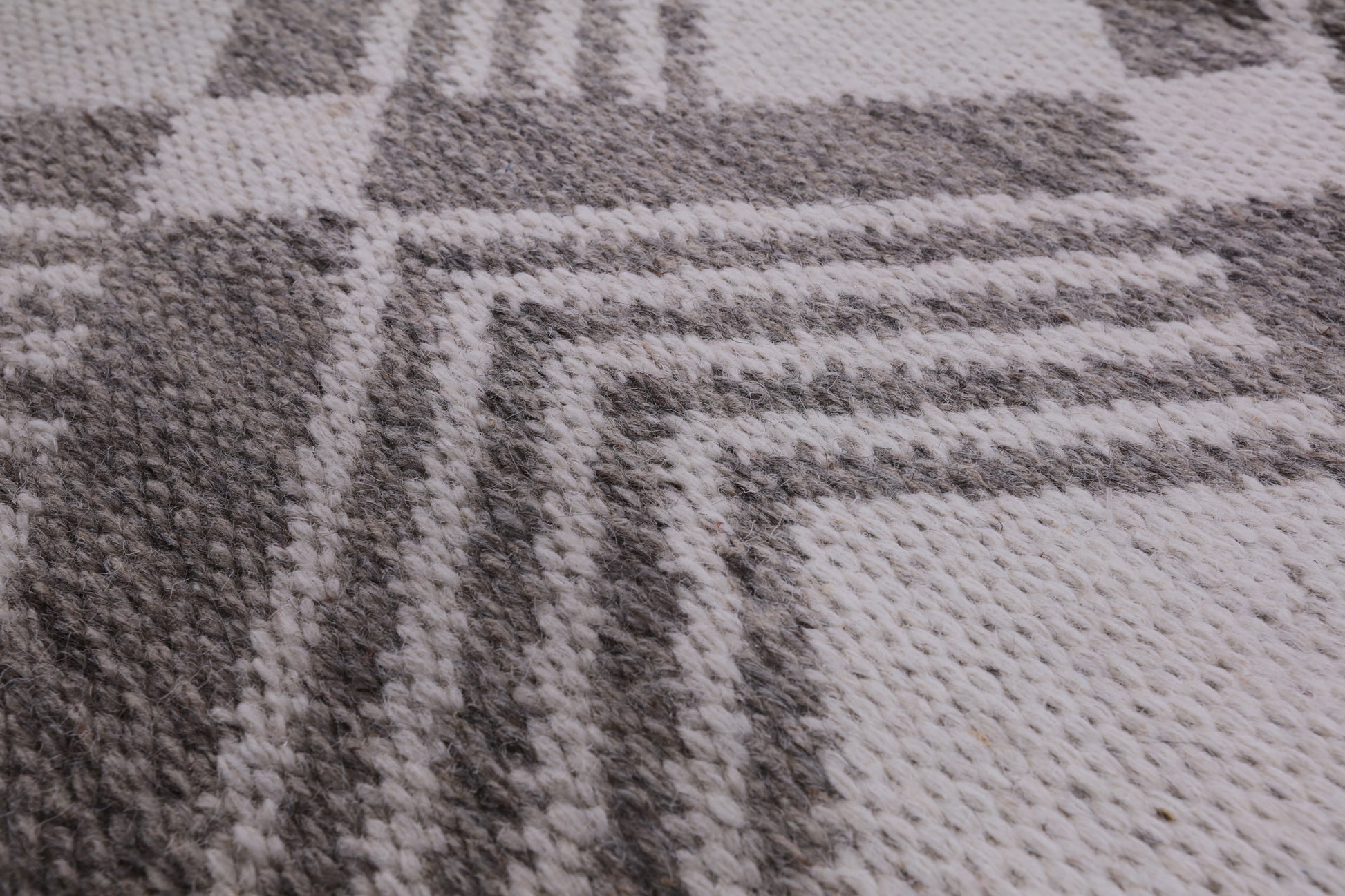 Flat Weave Wool Rug - 8' 1" X 10' 1" - Golden Nile