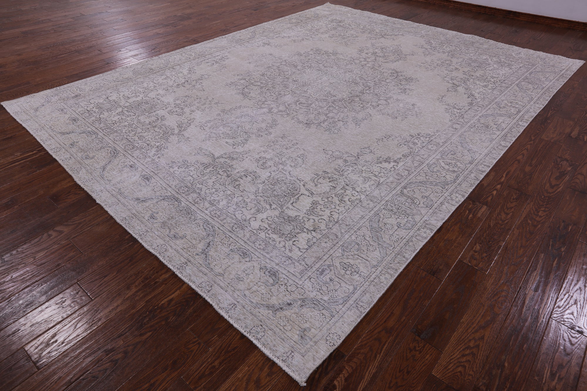 Ivory Persian Vintage White Wash Hand Knotted Wool Rug - 9' 6" X 12' 11" - Golden Nile