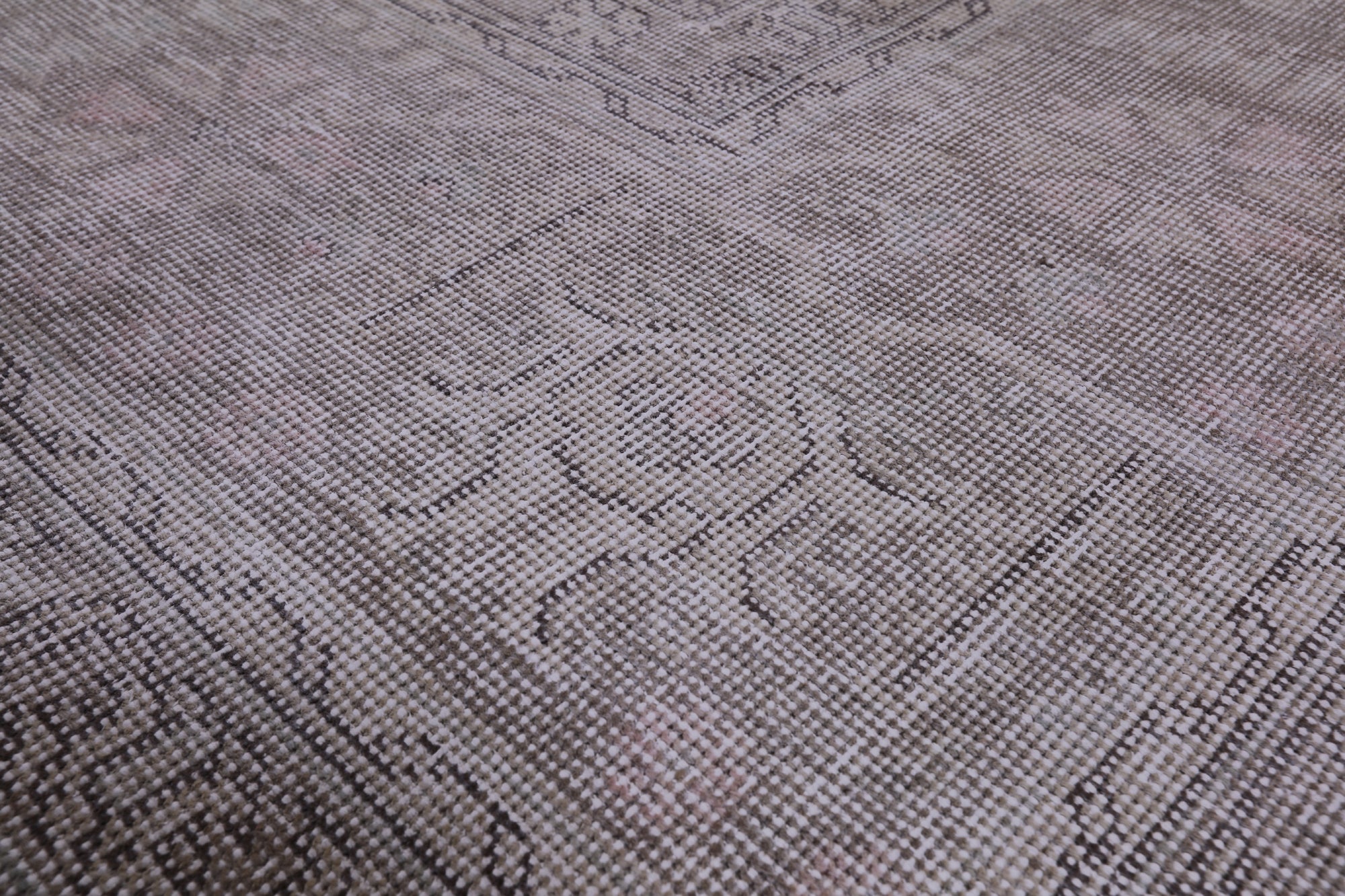 Ivory Persian Vintage White Wash Handmade Wool Rug - 9' 6" X 12' 1" - Golden Nile