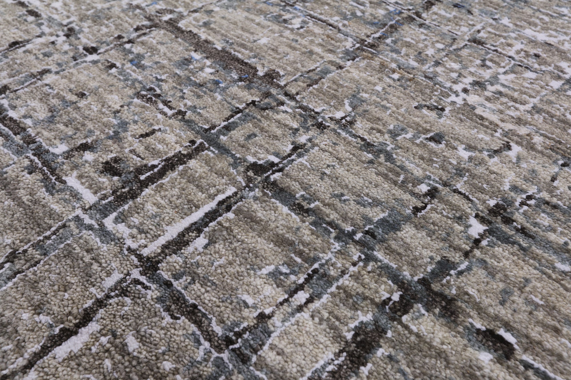 Abstract Contemporary Hand Knotted Wool & Silk Rug - 8' 11" X 12' 1" - Golden Nile