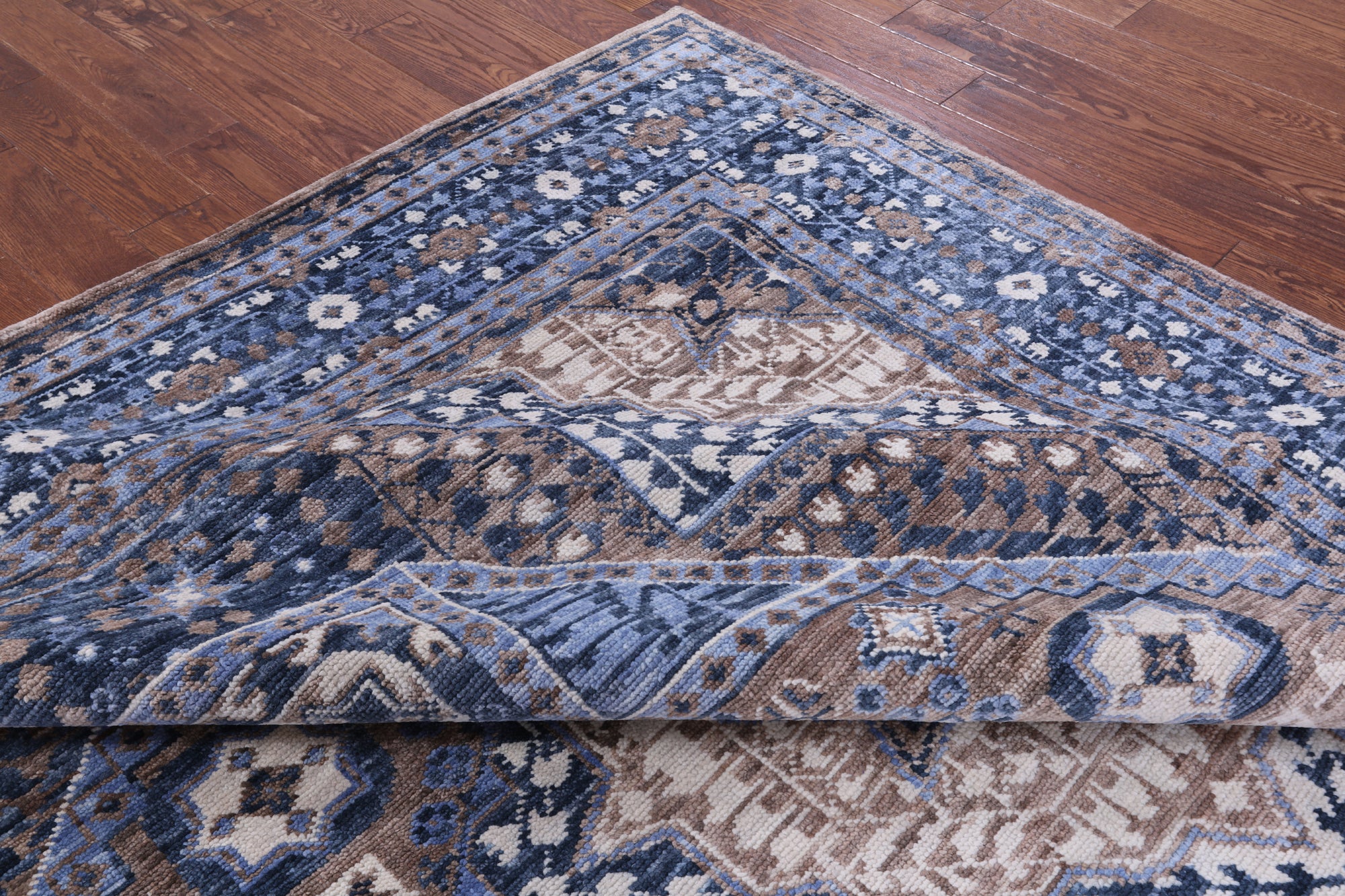Geometric Persian Mamluk Hand Knotted Wool Rug - 8' 2" X 9' 8" - Golden Nile