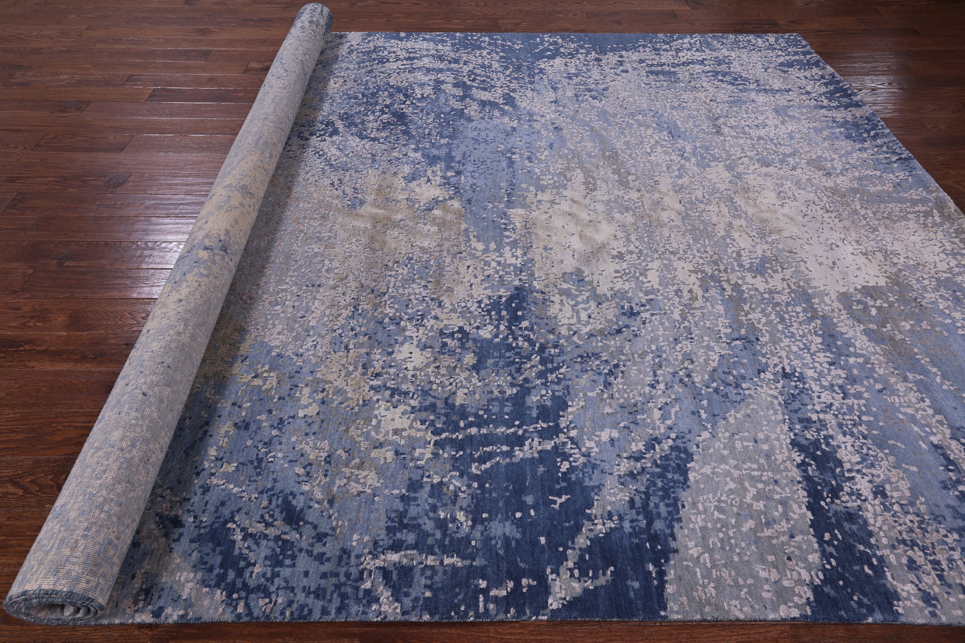 Contemporary Hand Knotted Wool & Silk Ocean Design Rug - 8' 11" X 12' 2" - Golden Nile