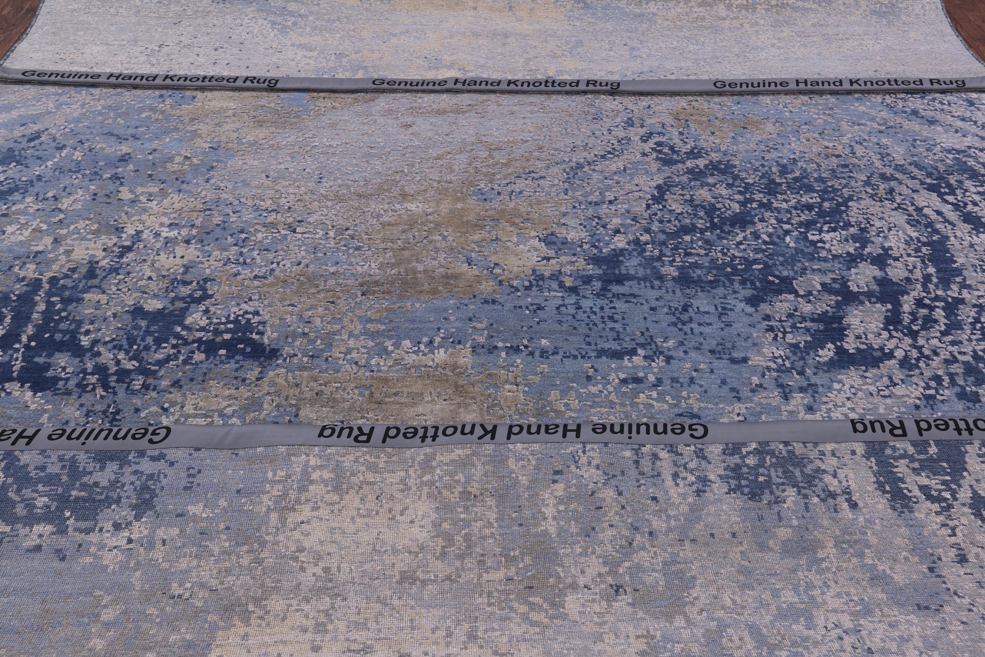 Contemporary Hand Knotted Wool & Silk Ocean Design Rug - 8' 11" X 12' 2" - Golden Nile
