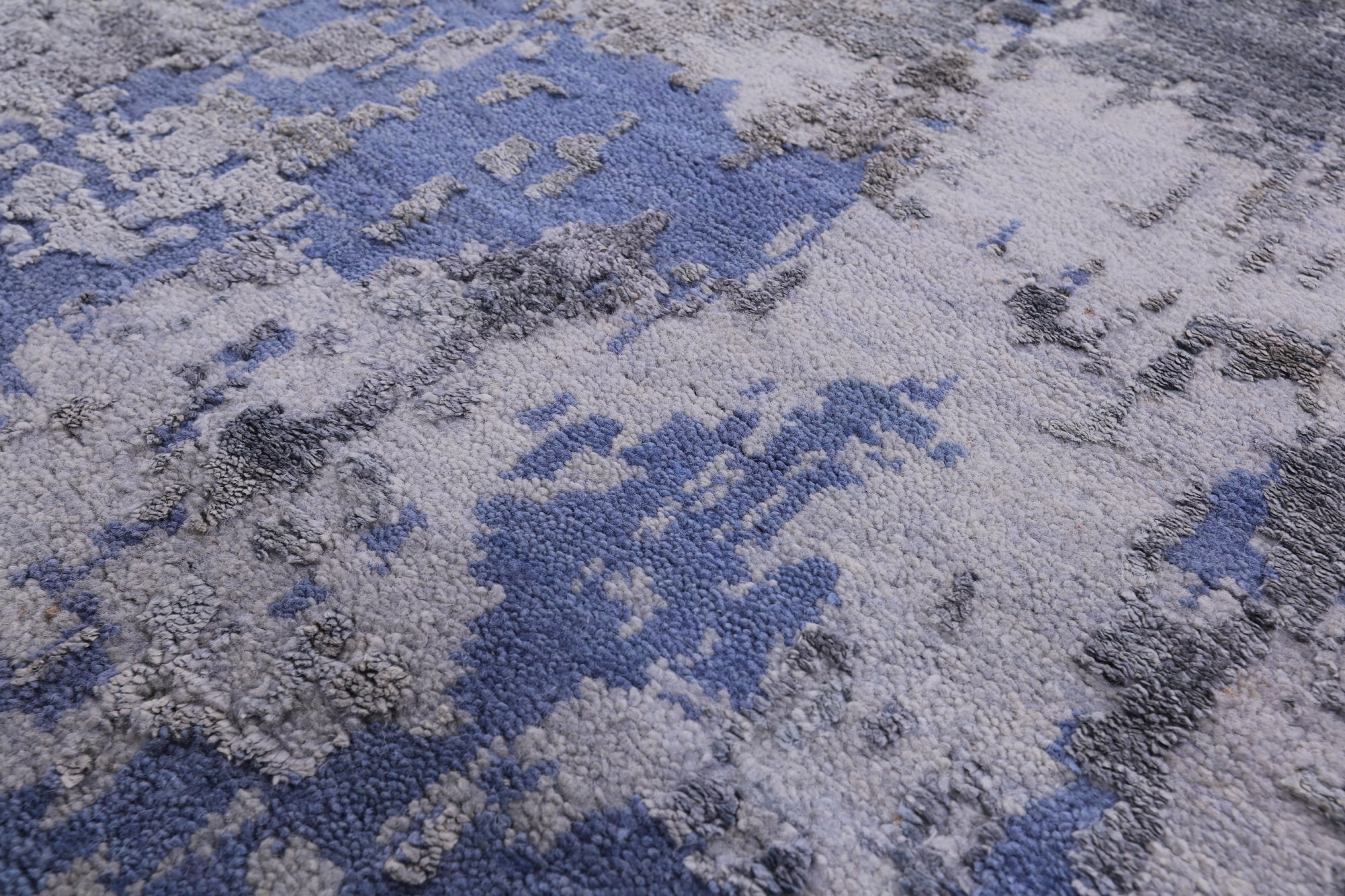 Modern Hand Knotted Wool & Silk Rug - 9' 0" X 12' 1" - Golden Nile