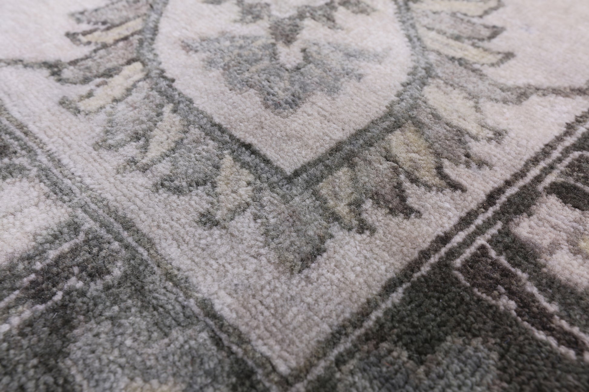 Grey Persian Fine Serapi Hand Knotted Wool Rug - 9' 0" X 11' 10" - Golden Nile