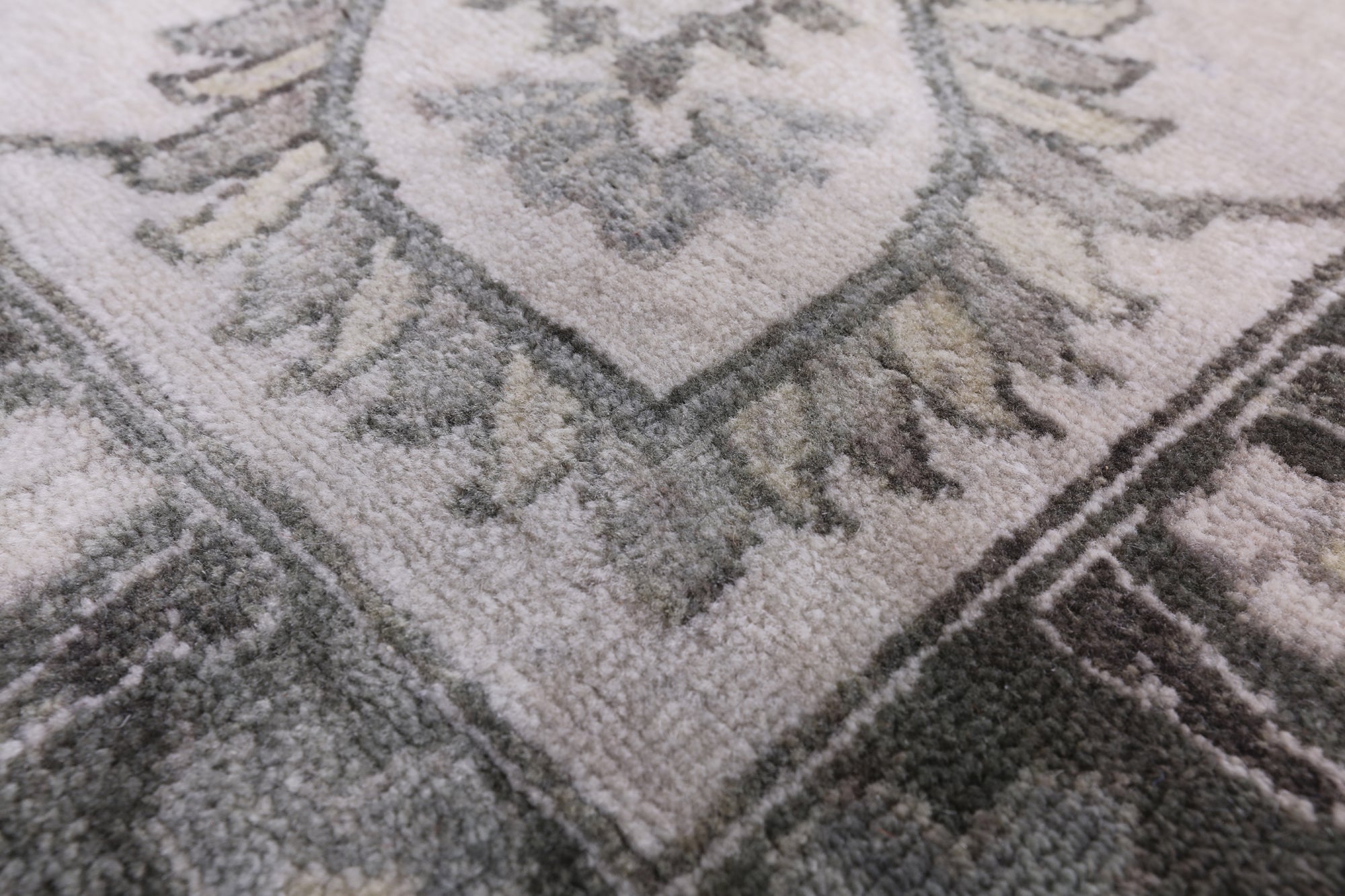 Grey Persian Fine Serapi Hand Knotted Wool Rug - 9' 0" X 11' 10" - Golden Nile