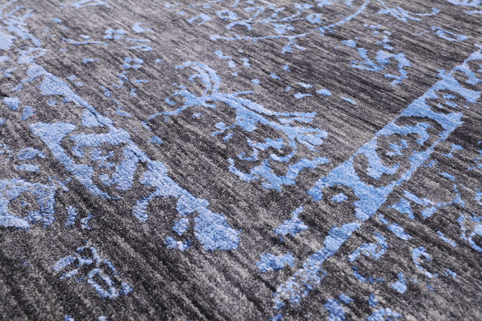 Grey Modern Hand Knotted Wool & Silk Rug - 8' 1" X 9' 10" - Golden Nile