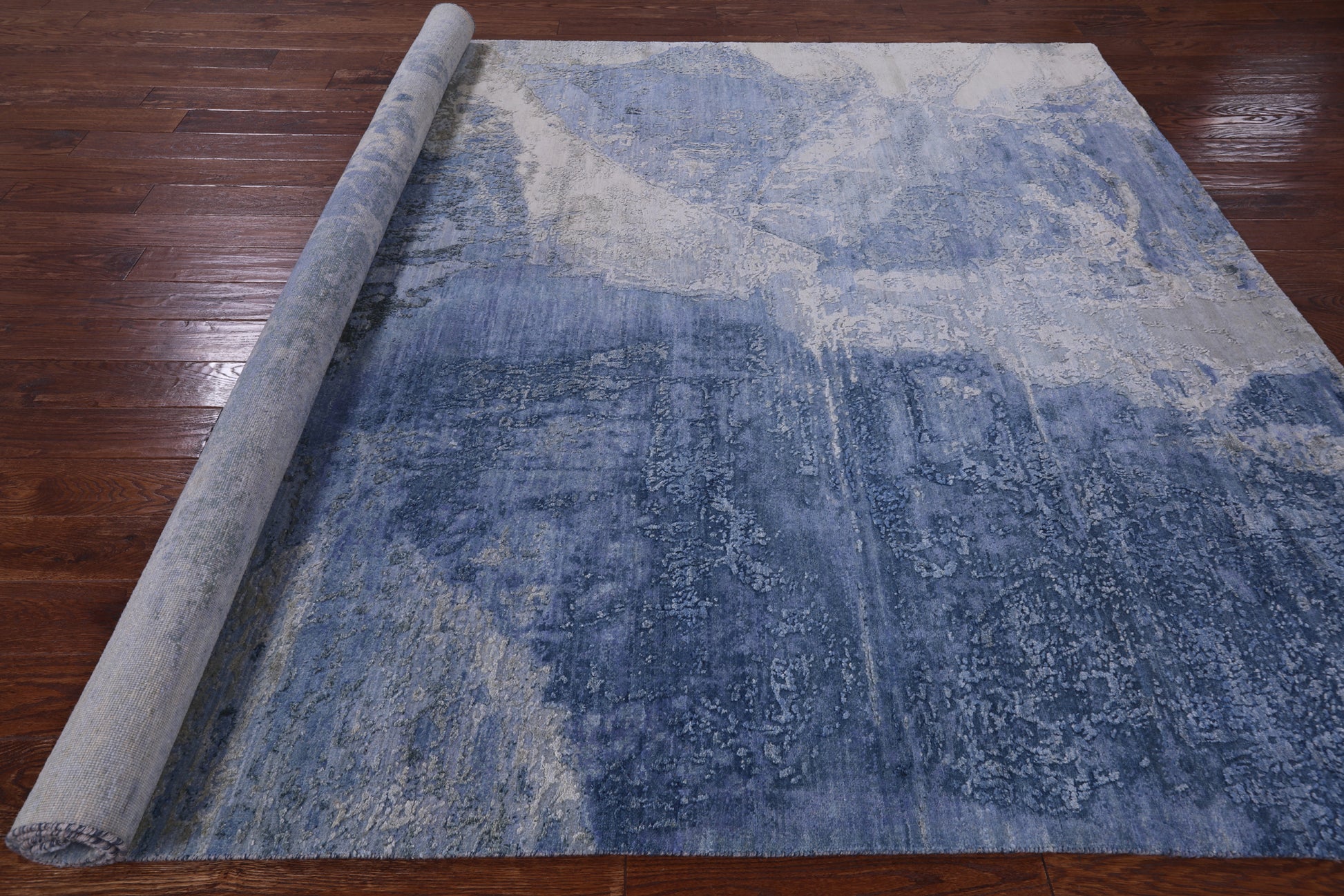 Contemporary Hand Knotted Wool & Silk Rug - 7' 11" X 10' 1" - Golden Nile