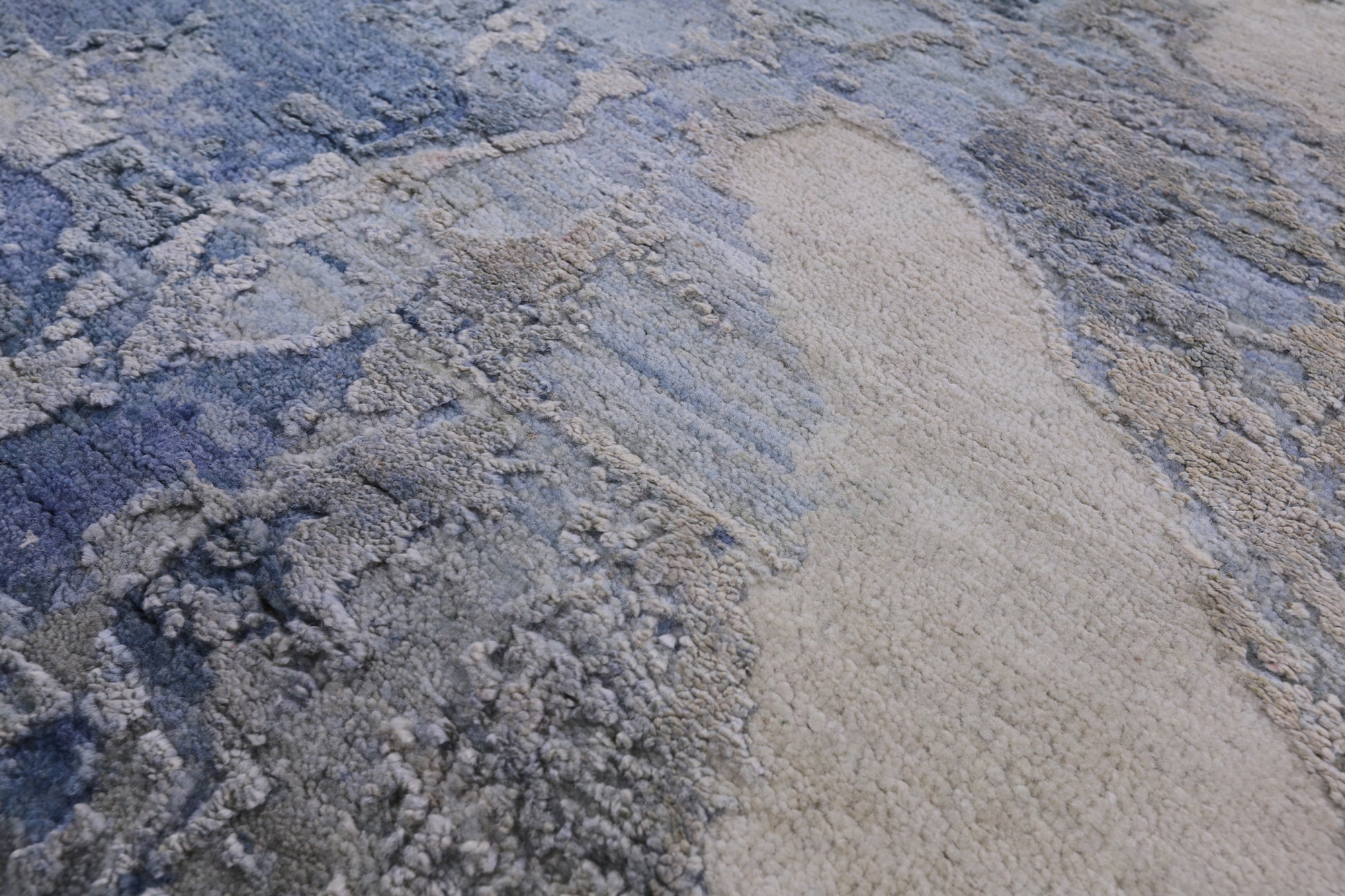 Contemporary Hand Knotted Wool & Silk Rug - 7' 11" X 10' 1" - Golden Nile