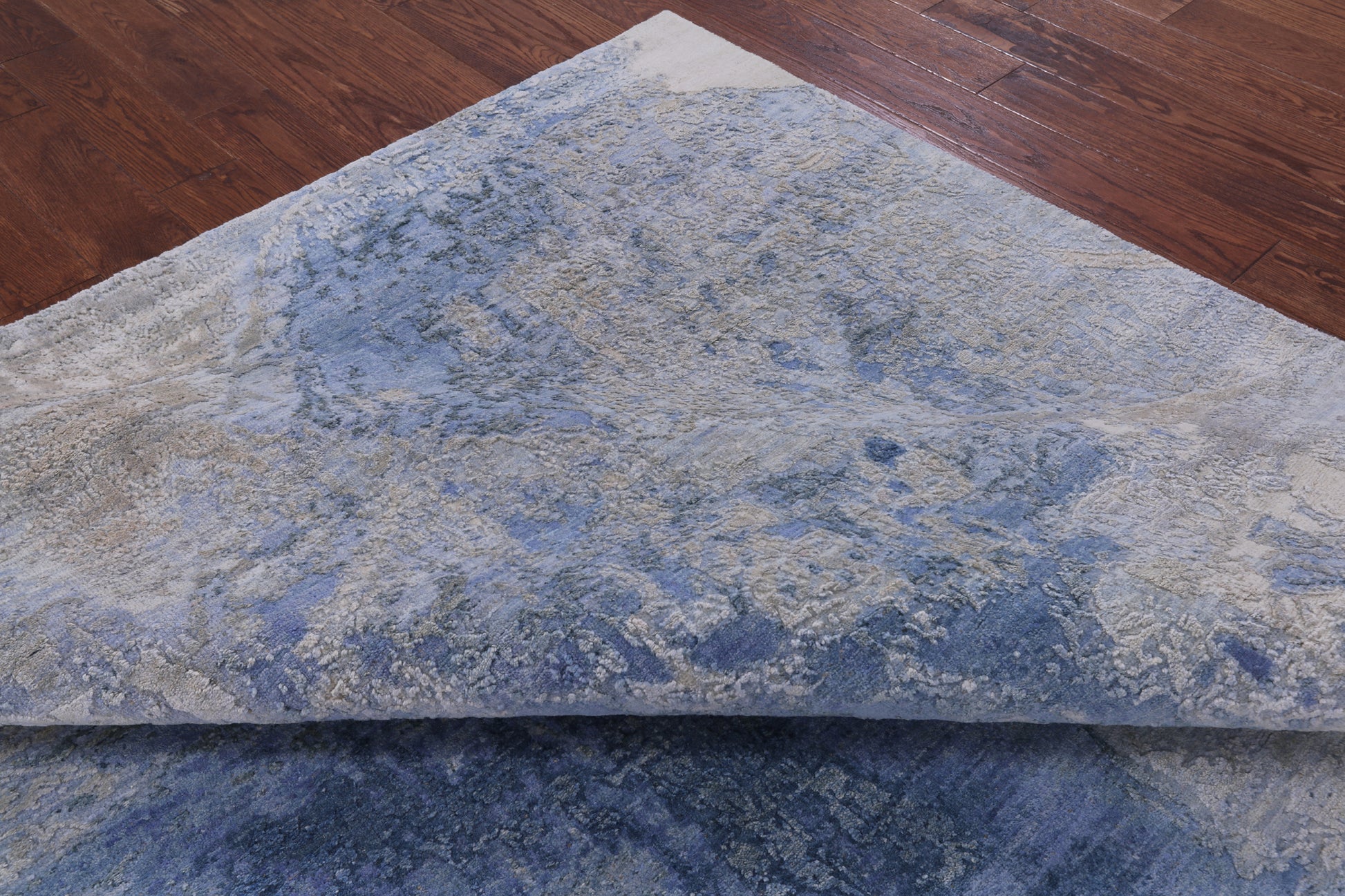 Contemporary Hand Knotted Wool & Silk Rug - 7' 11" X 10' 1" - Golden Nile