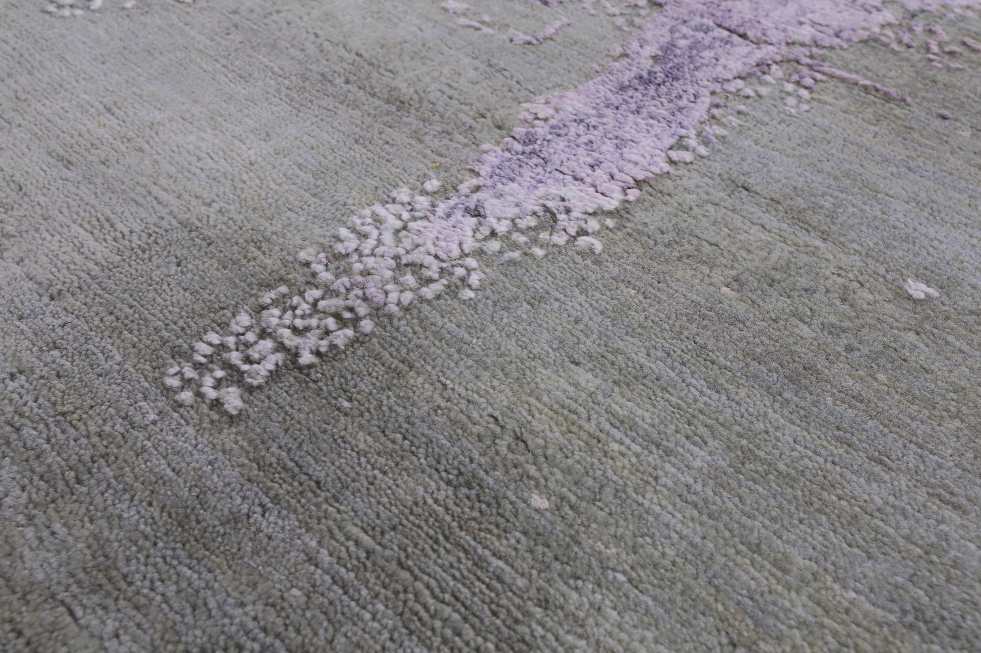 Modern Hand Knotted Wool & Silk Rug - 7' 11" X 10' 3" - Golden Nile
