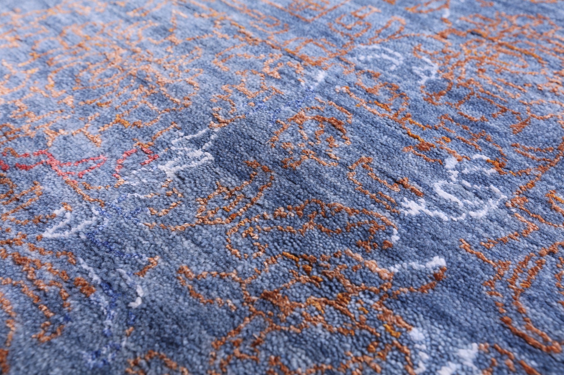 Modern Hand Knotted Wool & Silk Rug - 8' 10" X 12' 6" - Golden Nile