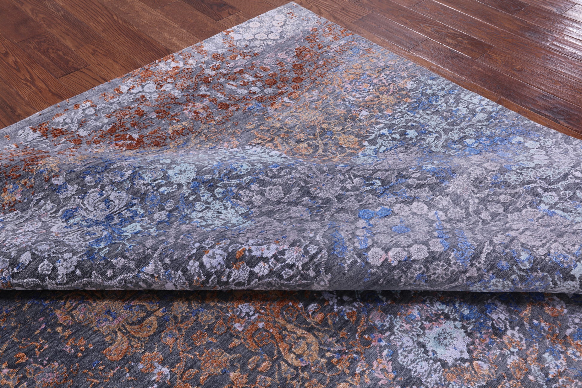 Modern Hand Knotted Wool & Silk Rug - 7' 11" X 10' 3" - Golden Nile