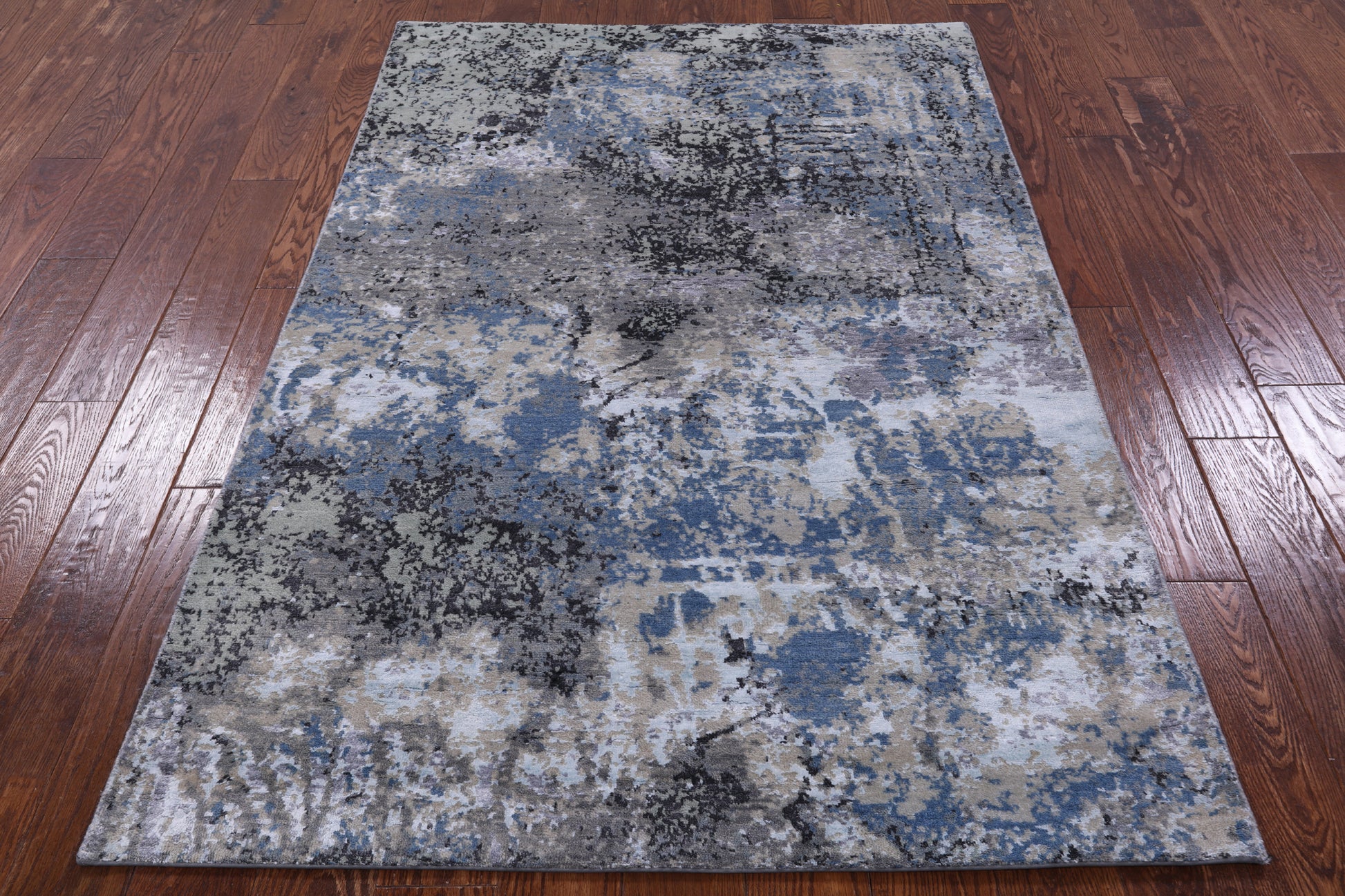 Abstract Contemporary Hand Knotted Wool & Silk Rug - 4' 0" X 6' 1" - Golden Nile