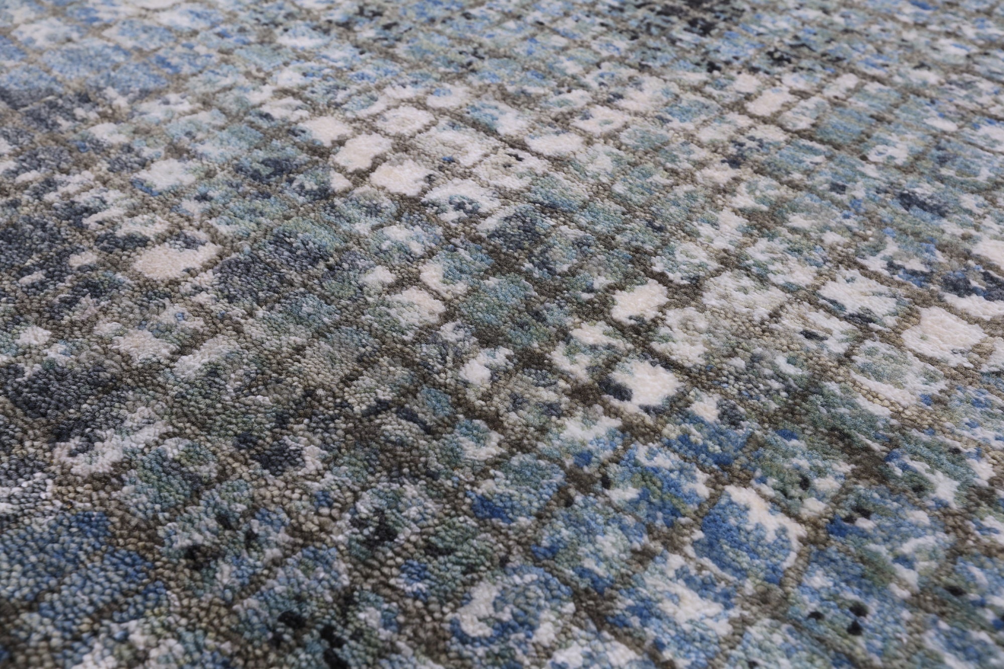Abstract Contemporary Hand Knotted Wool & Silk Rug - 6' 0" X 9' 2" - Golden Nile