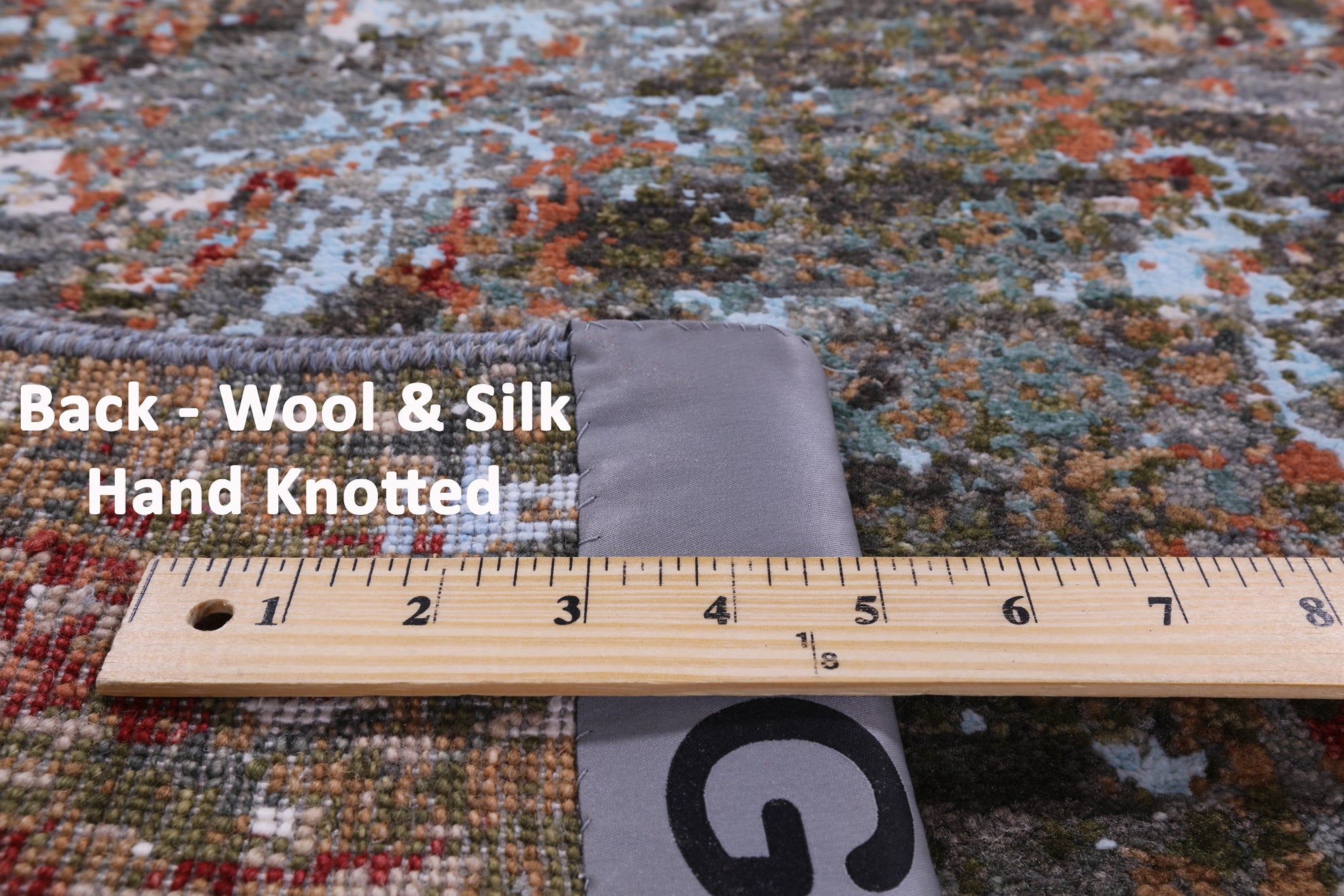 Contemporary Hand Knotted Wool & Silk Rug - 4' 0" X 6' 1" - Golden Nile