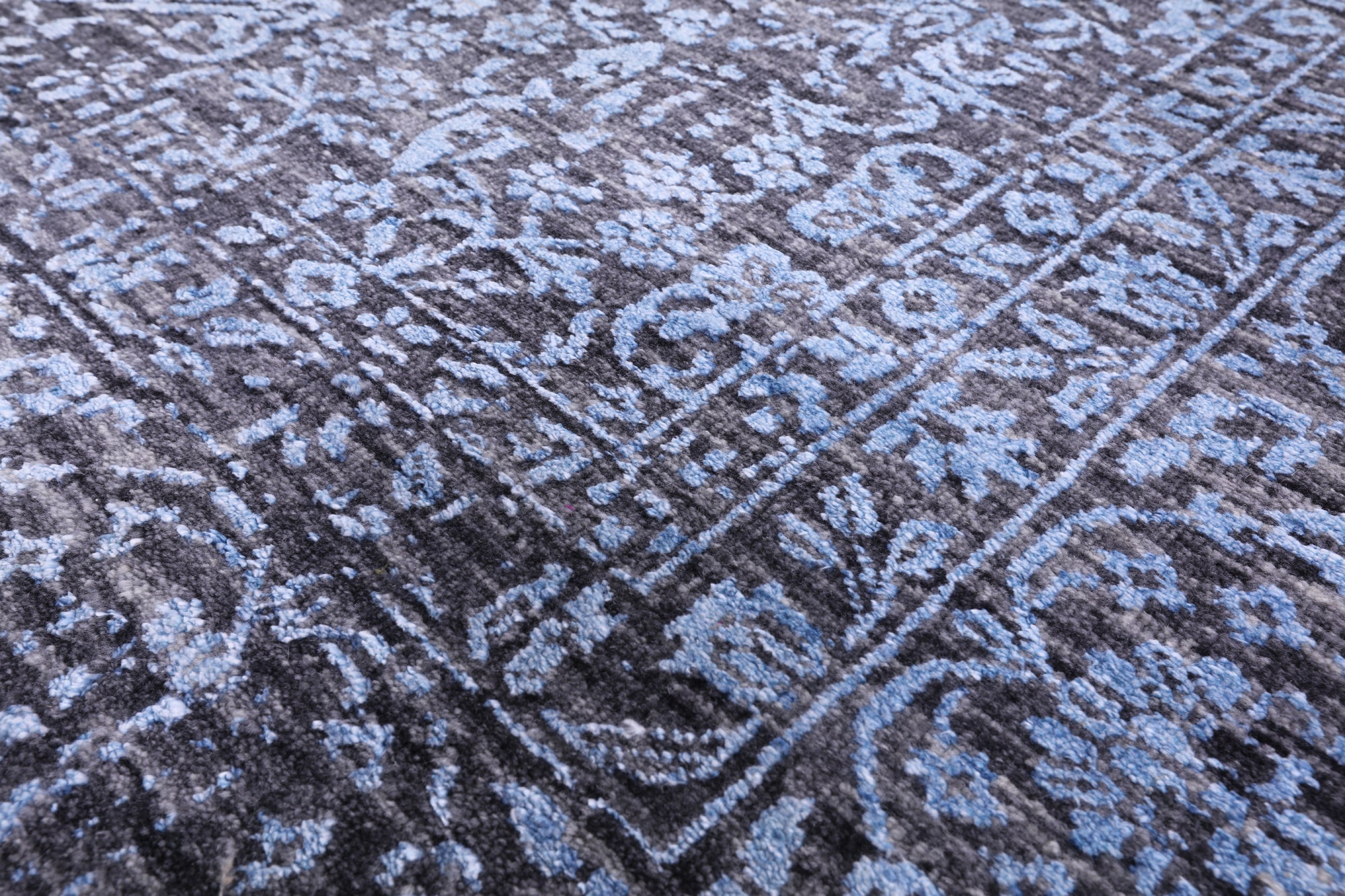 Grey Persian Hand Knotted Wool & Silk Rug - 10' 2" X 14' 3" - Golden Nile