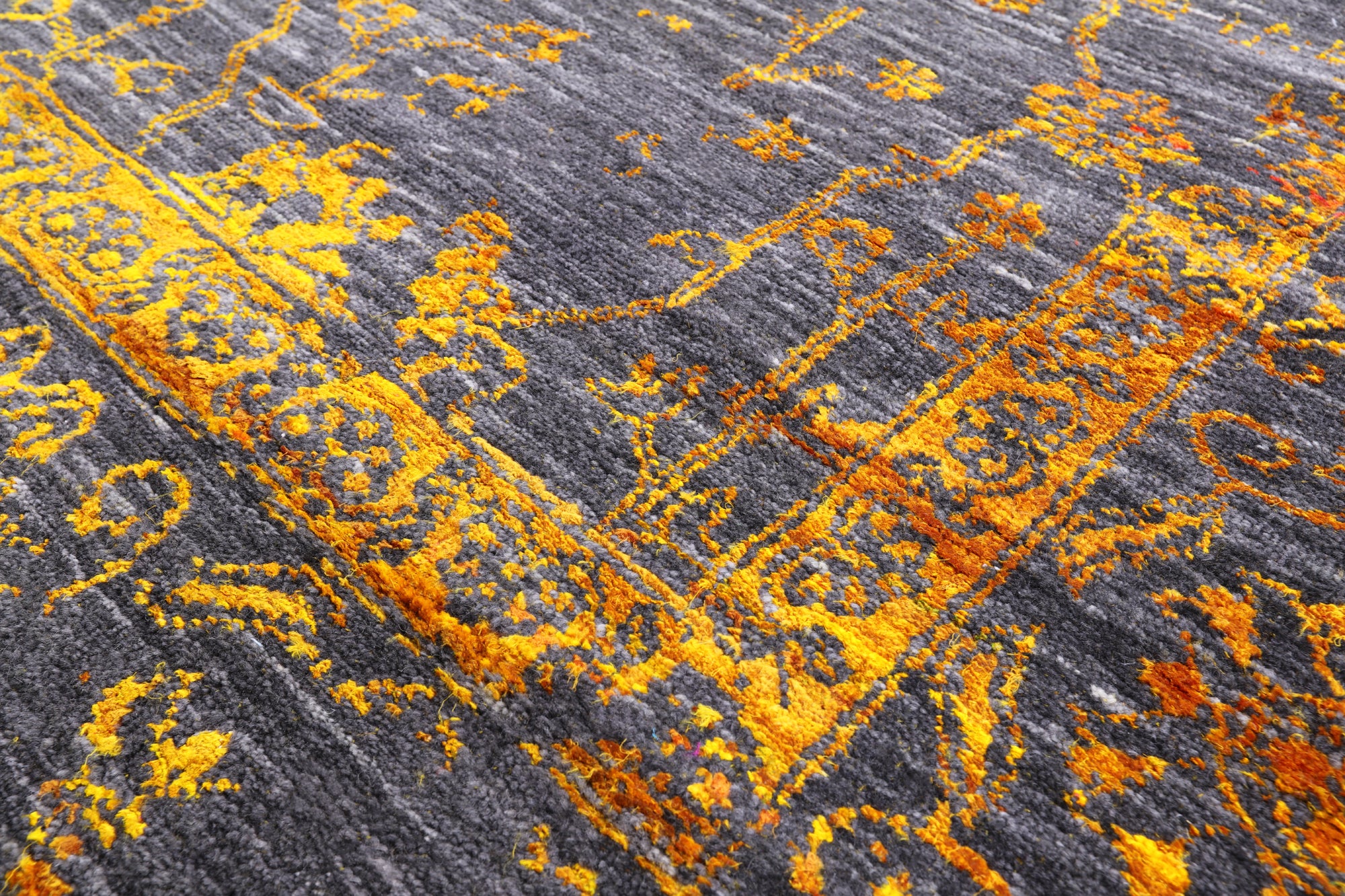 Grey Persian Hand Knotted Wool & Silk Rug - 7' 11" X 10' 3" - Golden Nile