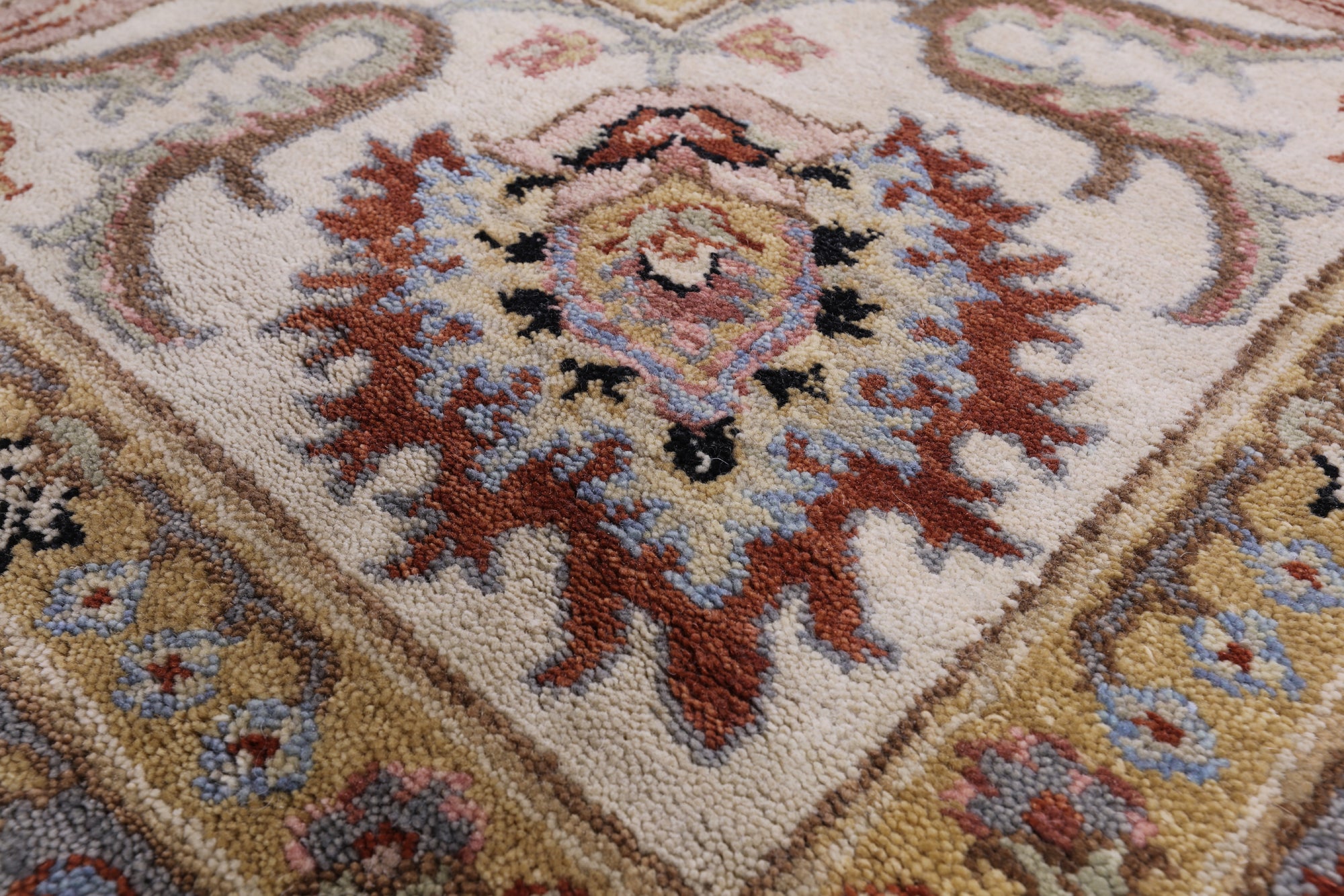 Persian Tabriz Hand Knotted Wool Rug - 7' 10" X 9' 8" - Golden Nile