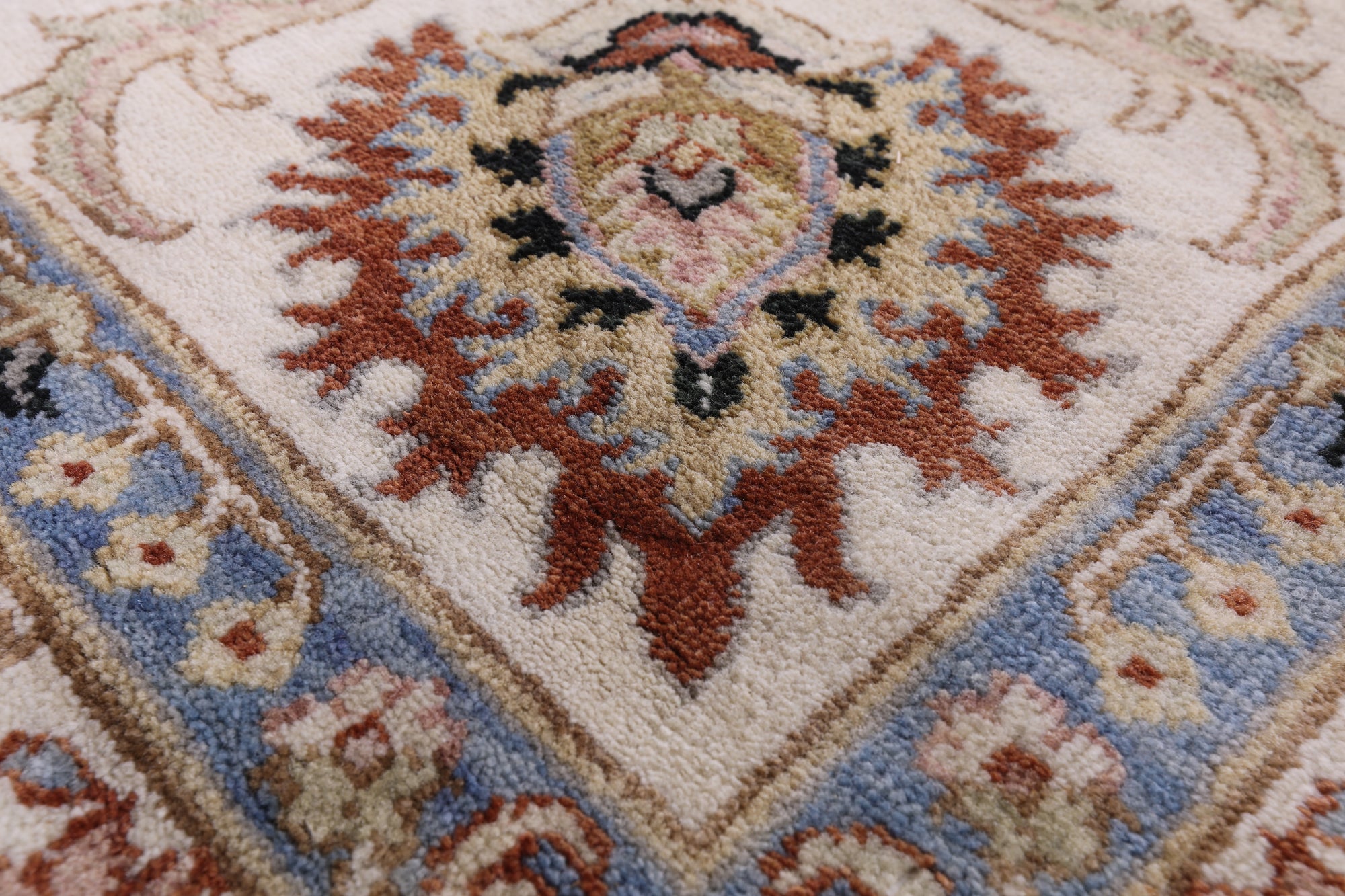Ivory Persian Tabriz Hand Knotted Wool Rug - 7' 8" X 9' 11" - Golden Nile