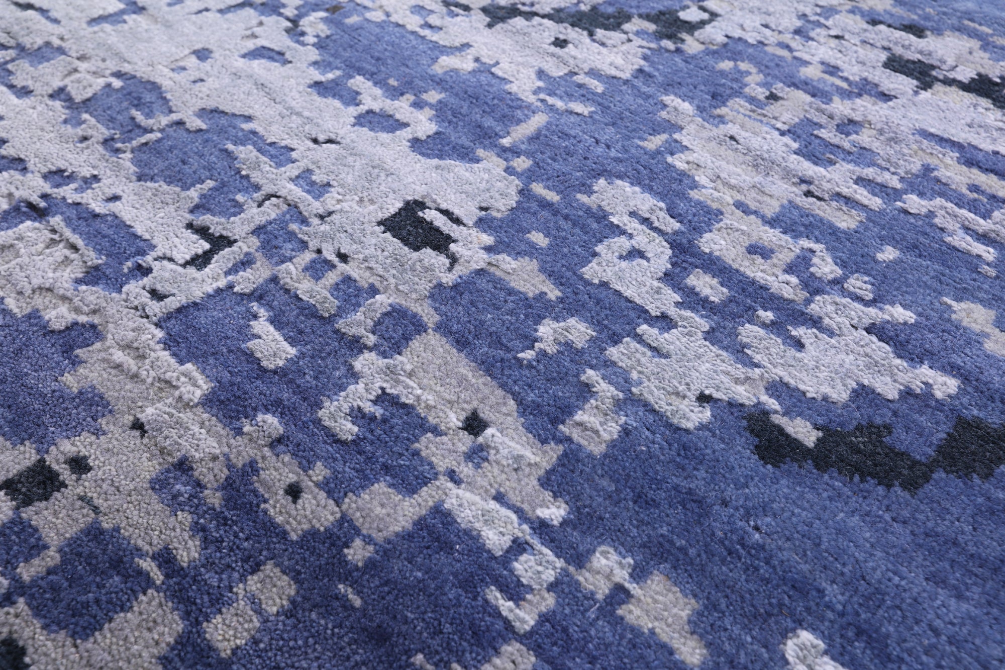 Abstract Modern Hand Knotted Wool & Silk Rug - 8' 10" X 12' 0" - Golden Nile
