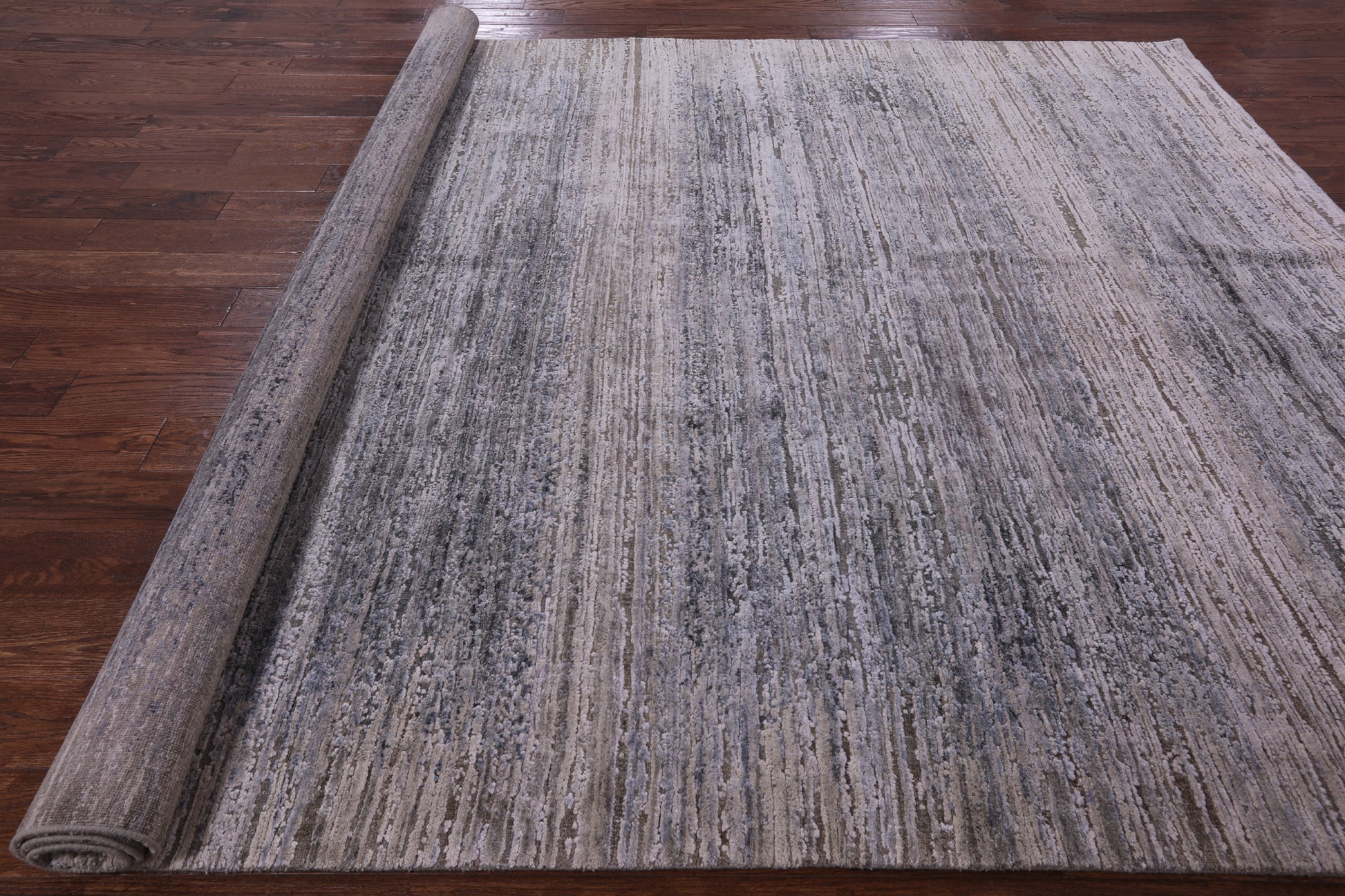 Contemporary Hand Knotted Wool & Silk Rug - 7' 10" X 10' 0" - Golden Nile