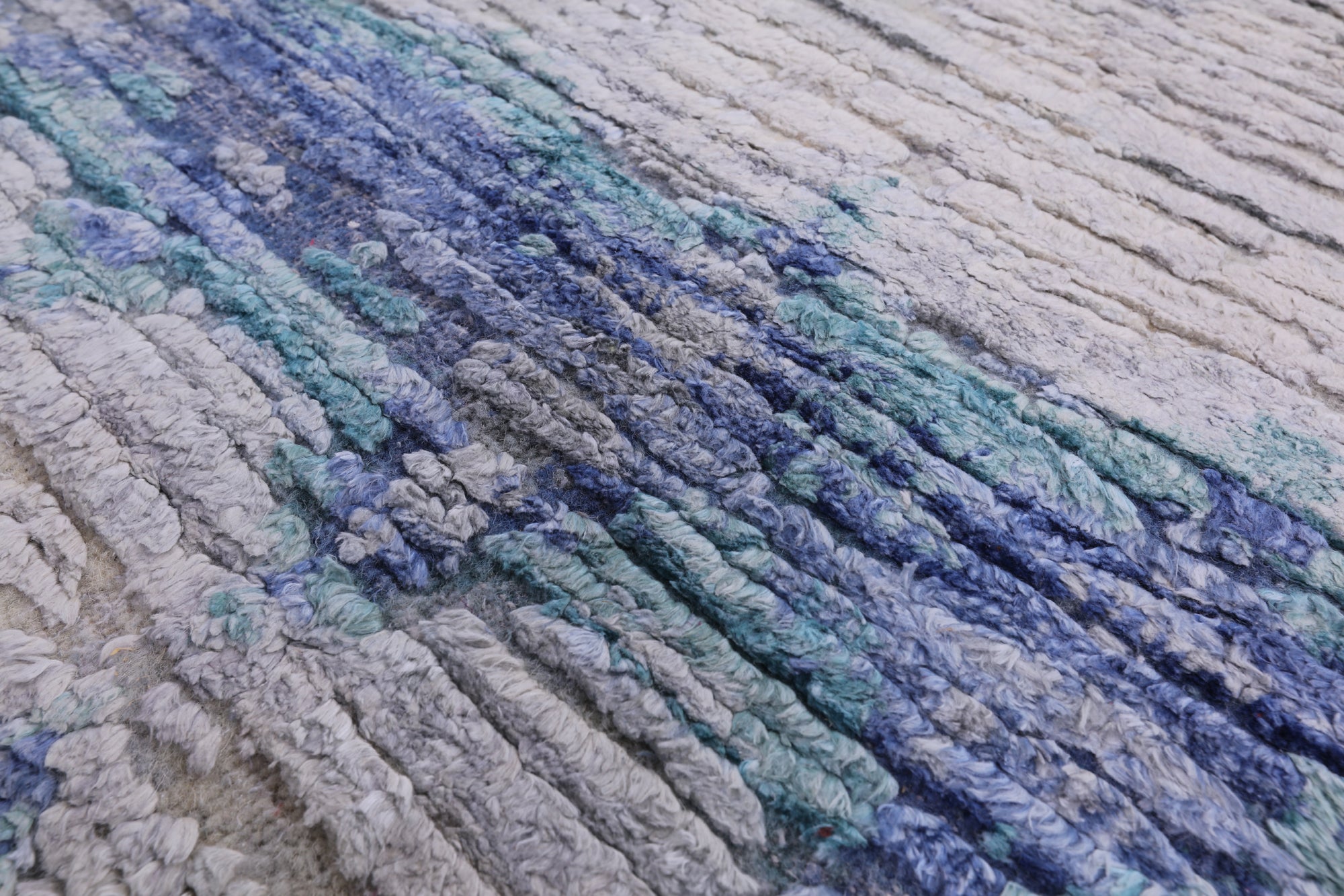 Contemporary Hand Knotted Wool & Silk Rug - 8' 8" X 12' 7" - Golden Nile