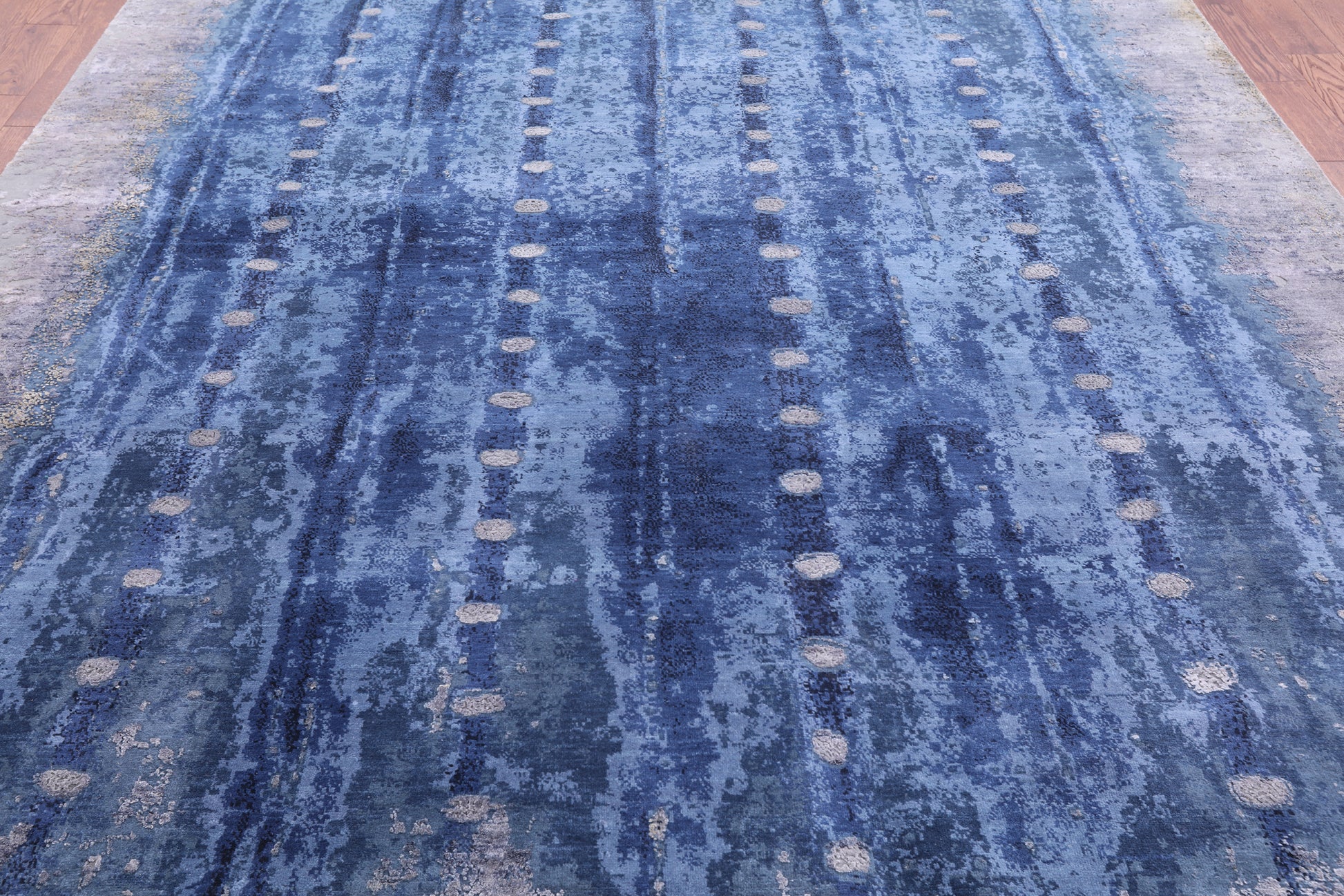 Abstract Contemporary Hand Knotted Wool & Silk Rug - 8' 11" X 12' 3" - Golden Nile