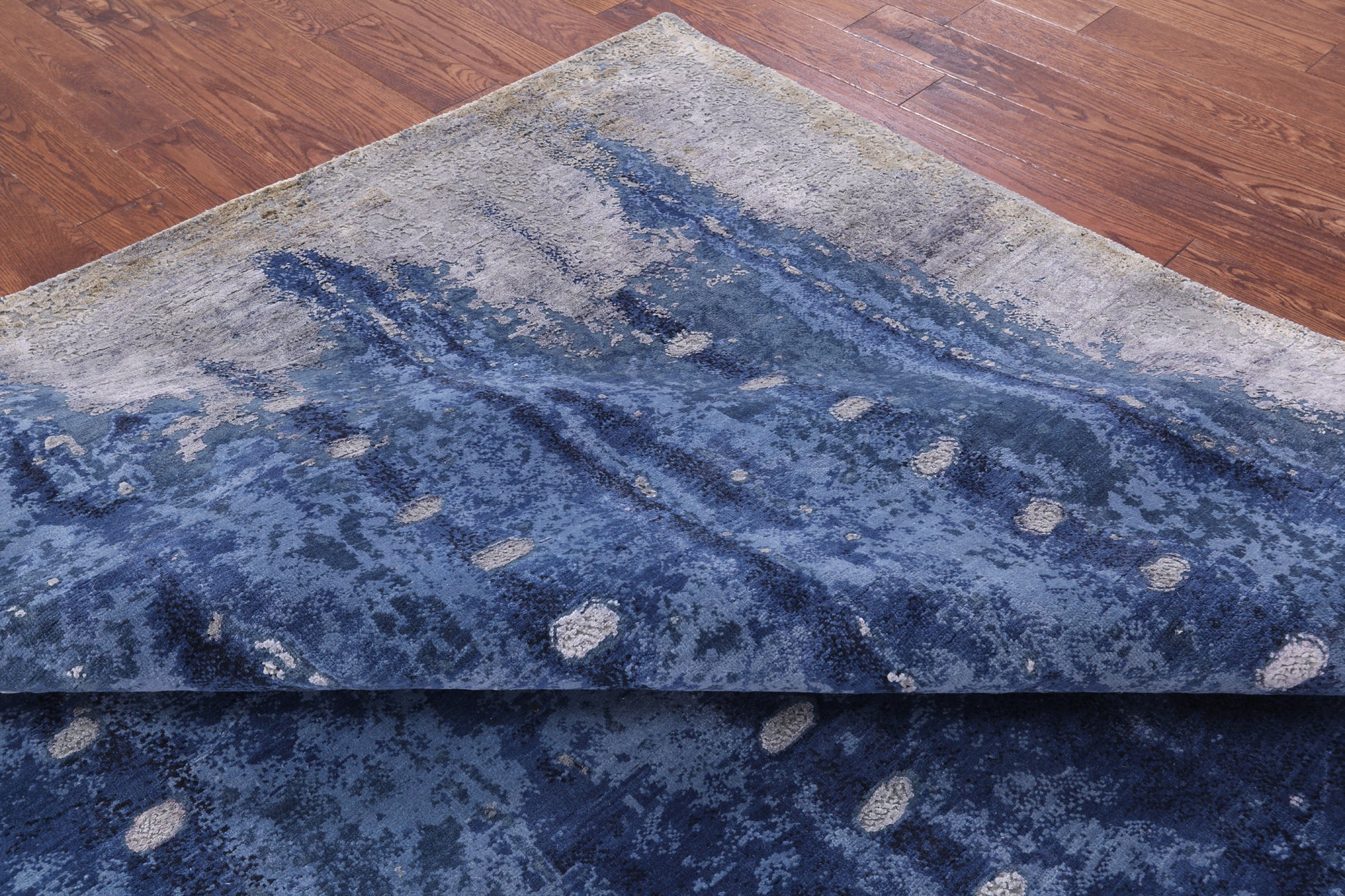 Abstract Modern Hand Knotted Wool & Silk Rug - 7' 10" X 10' 1" - Golden Nile