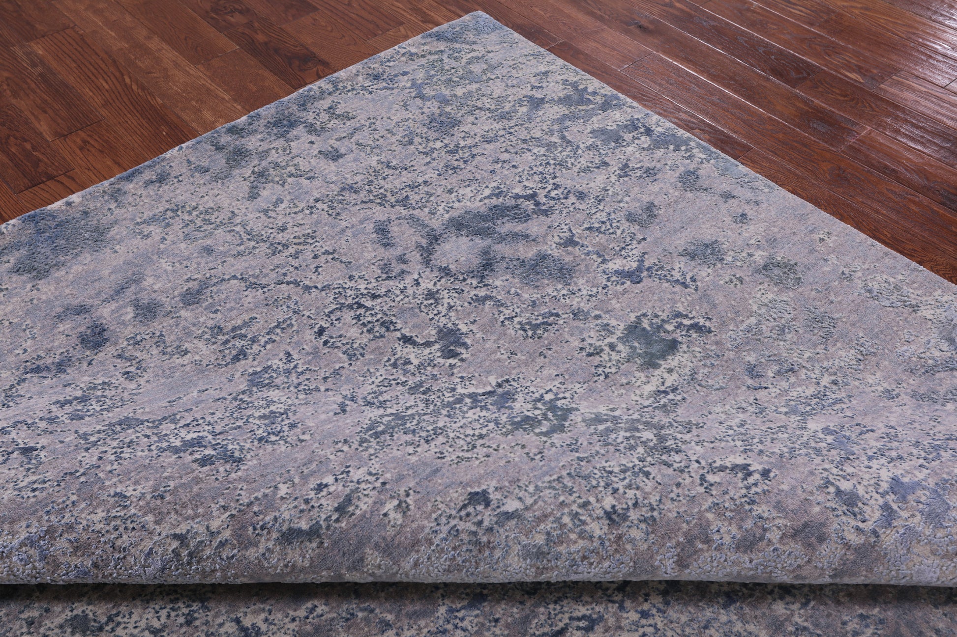 Abstract Modern Hand Knotted Wool & Silk Rug - 7' 11" X 10' 1" - Golden Nile