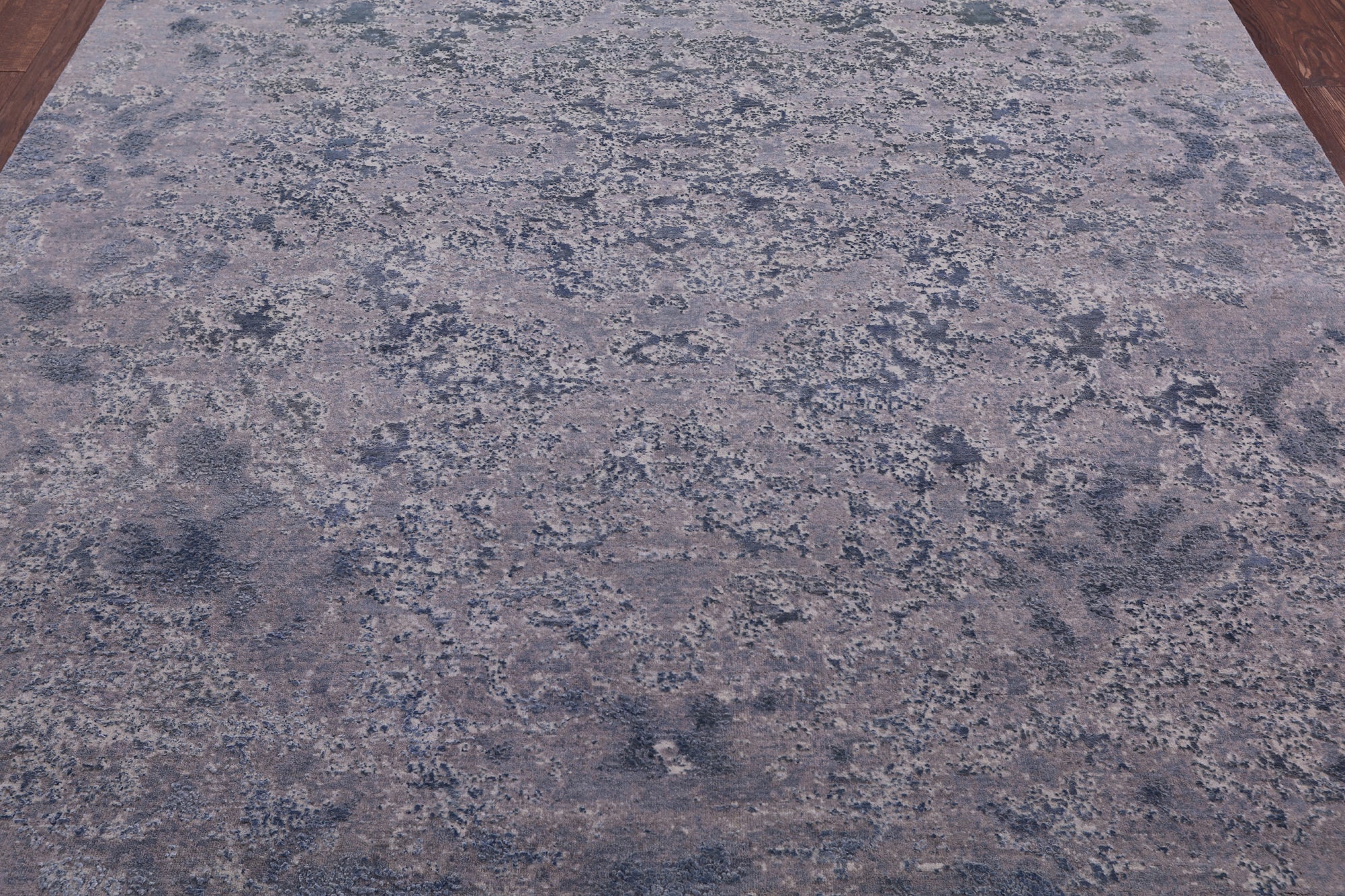 Abstract Modern Hand Knotted Wool & Silk Rug - 7' 11" X 10' 1" - Golden Nile