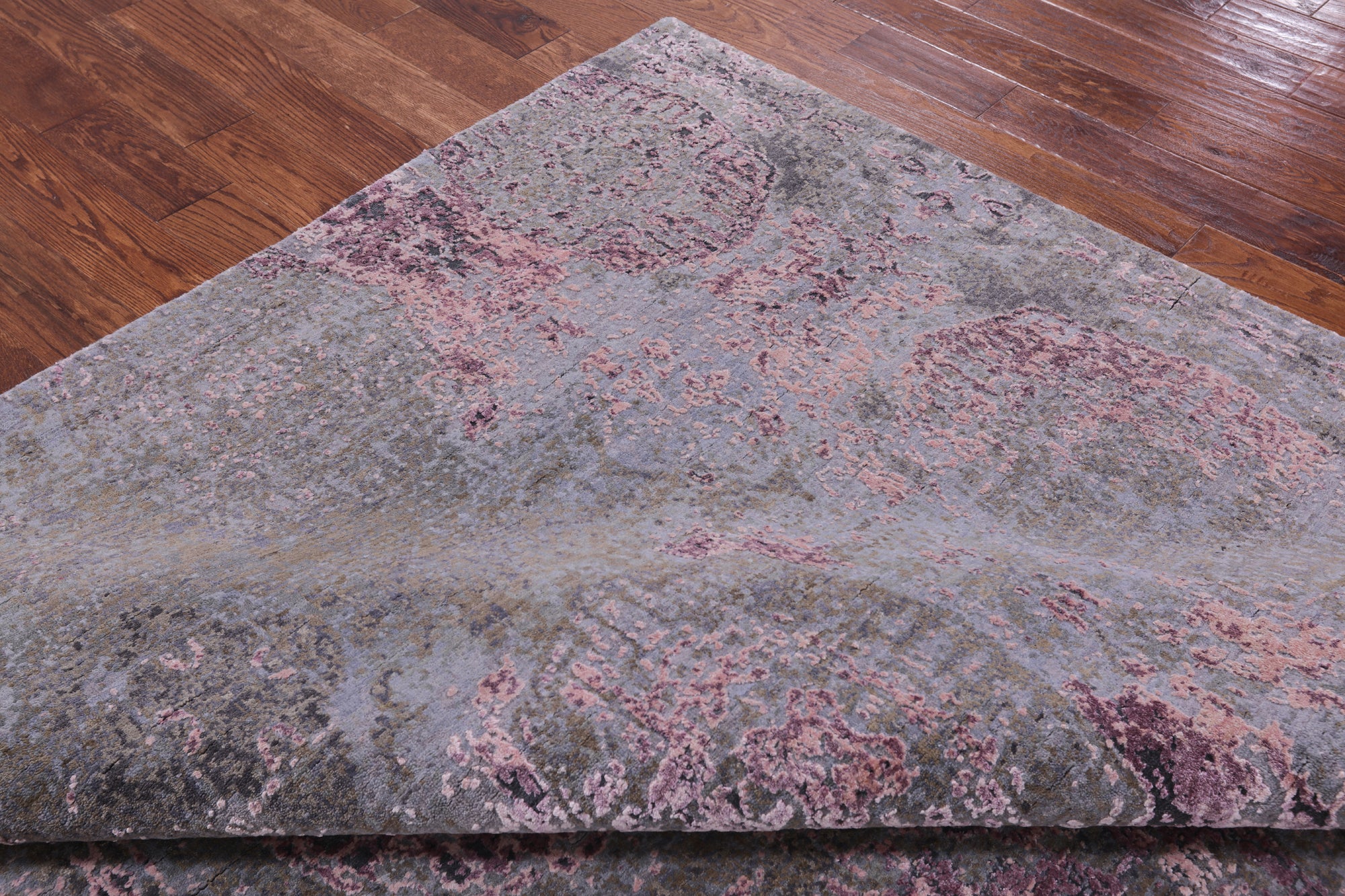 Abstract Modern Hand Knotted Wool & Silk Rug - 6' 6" X 9' 11" - Golden Nile