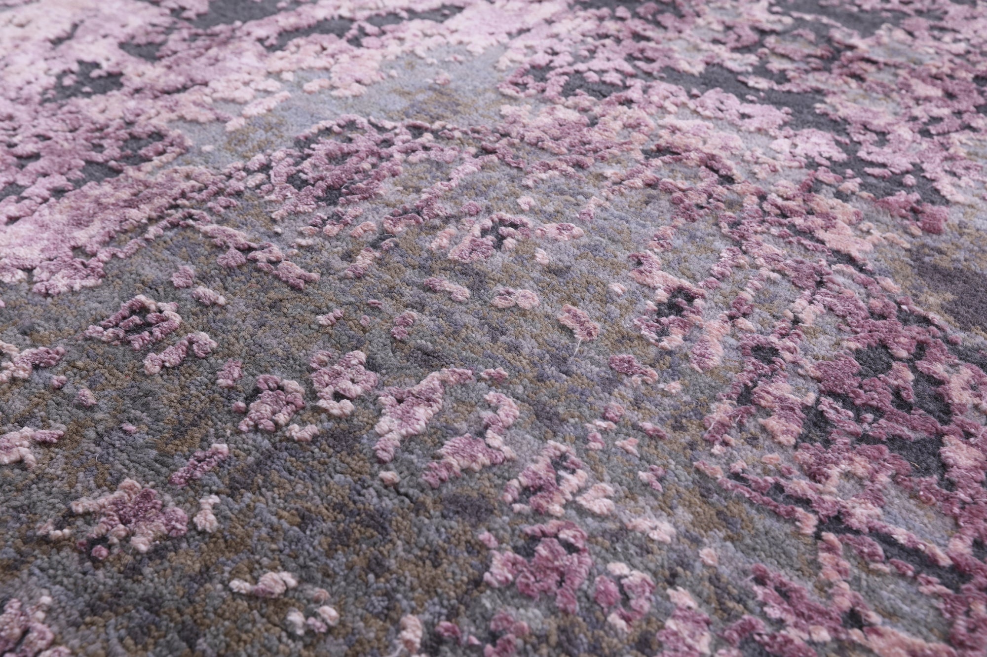 Abstract Modern Hand Knotted Wool & Silk Rug - 6' 6" X 9' 11" - Golden Nile