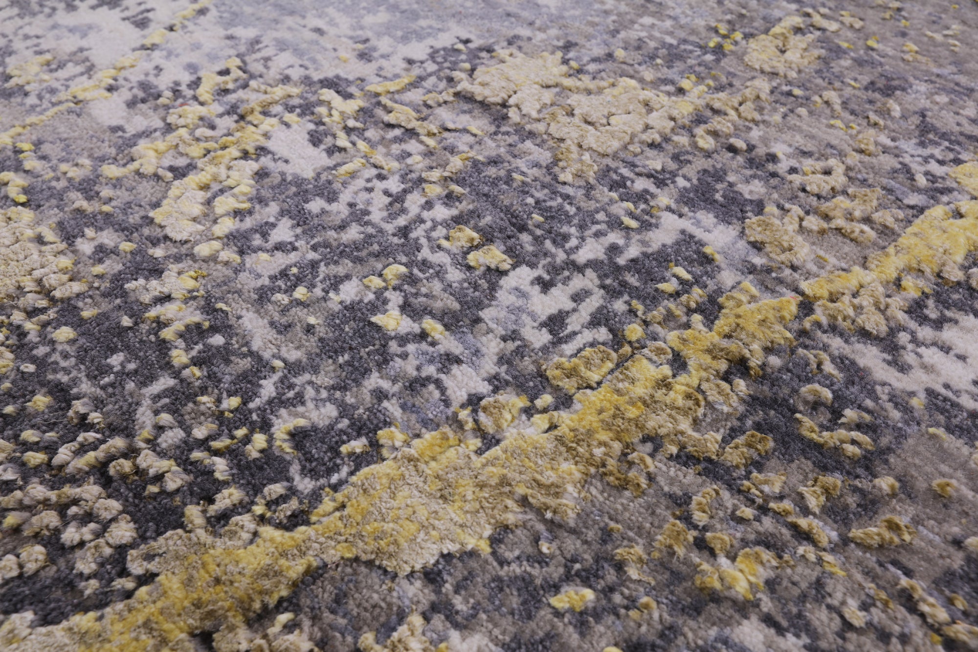 Abstract Modern Hand Knotted Wool & Silk Runner Rug - 4' 0" X 12' 0" - Golden Nile