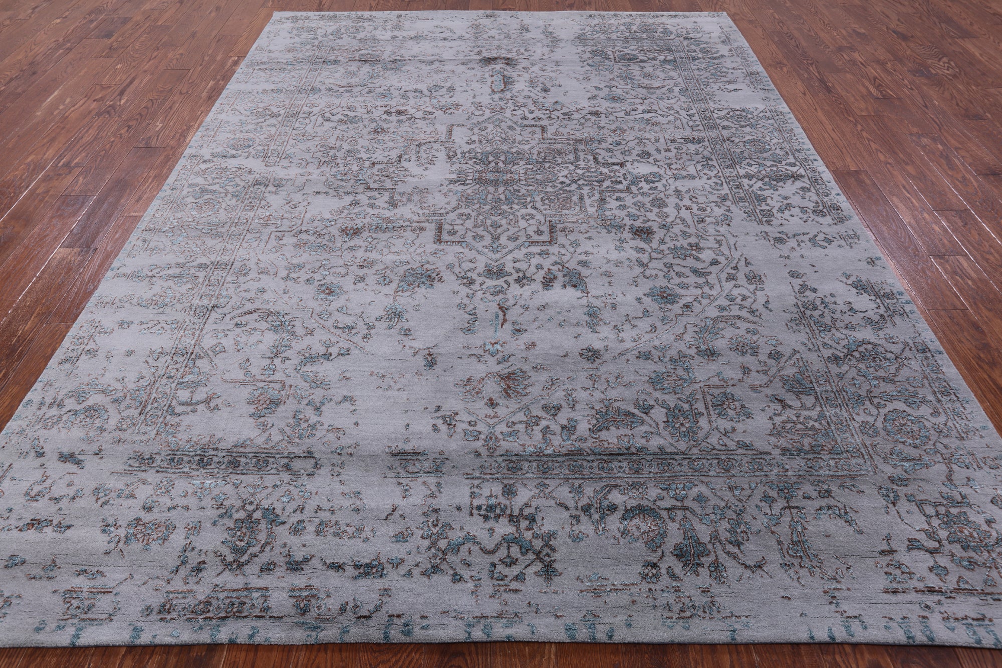 Grey Persian Heriz Serapi Hand Knotted Wool & Silk Rug - 8' 0" X 10' 6" - Golden Nile