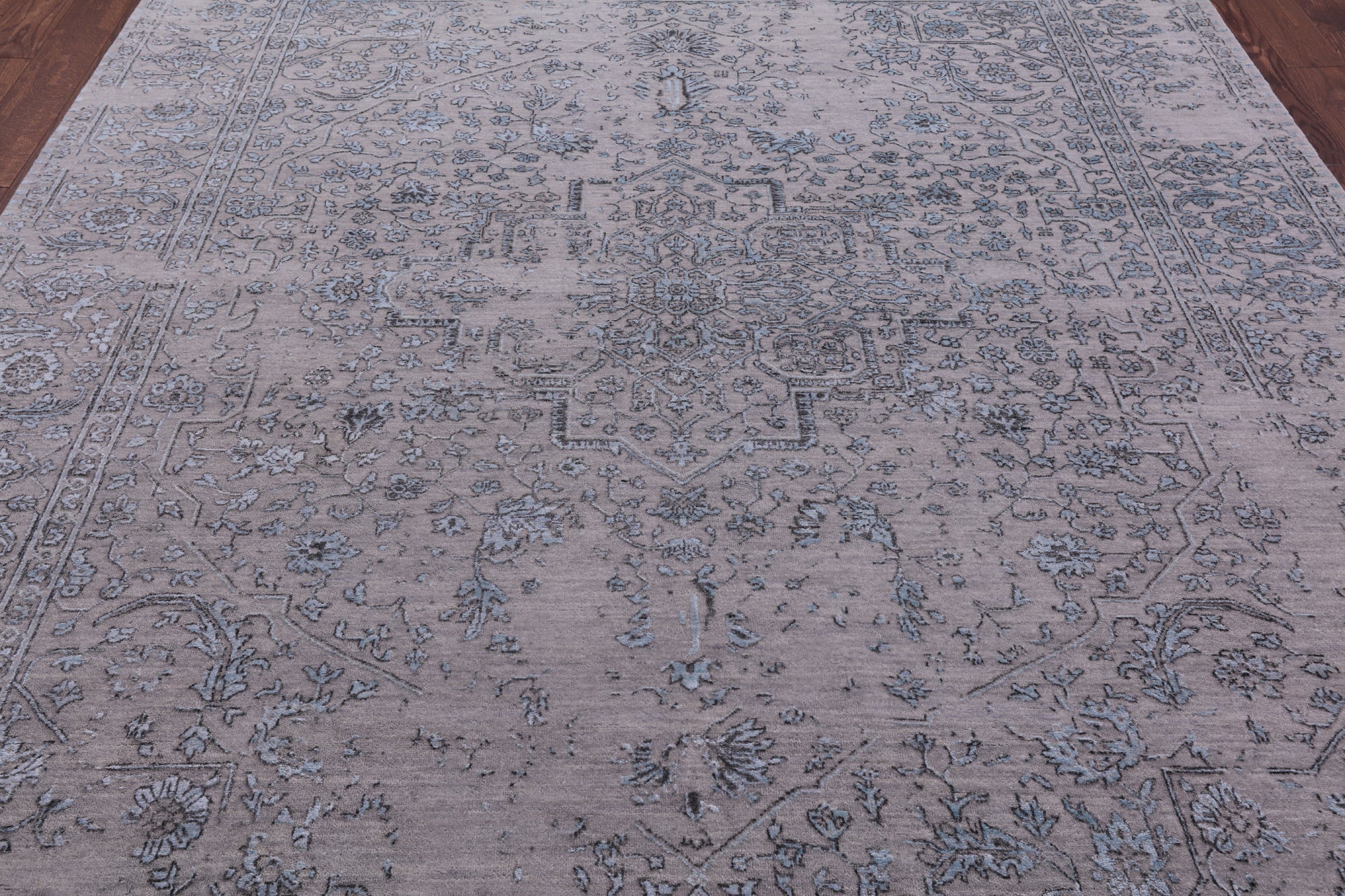 Grey Persian Heriz Serapi Handmade Wool & Silk Rug - 8' 1" X 10' 1" - Golden Nile