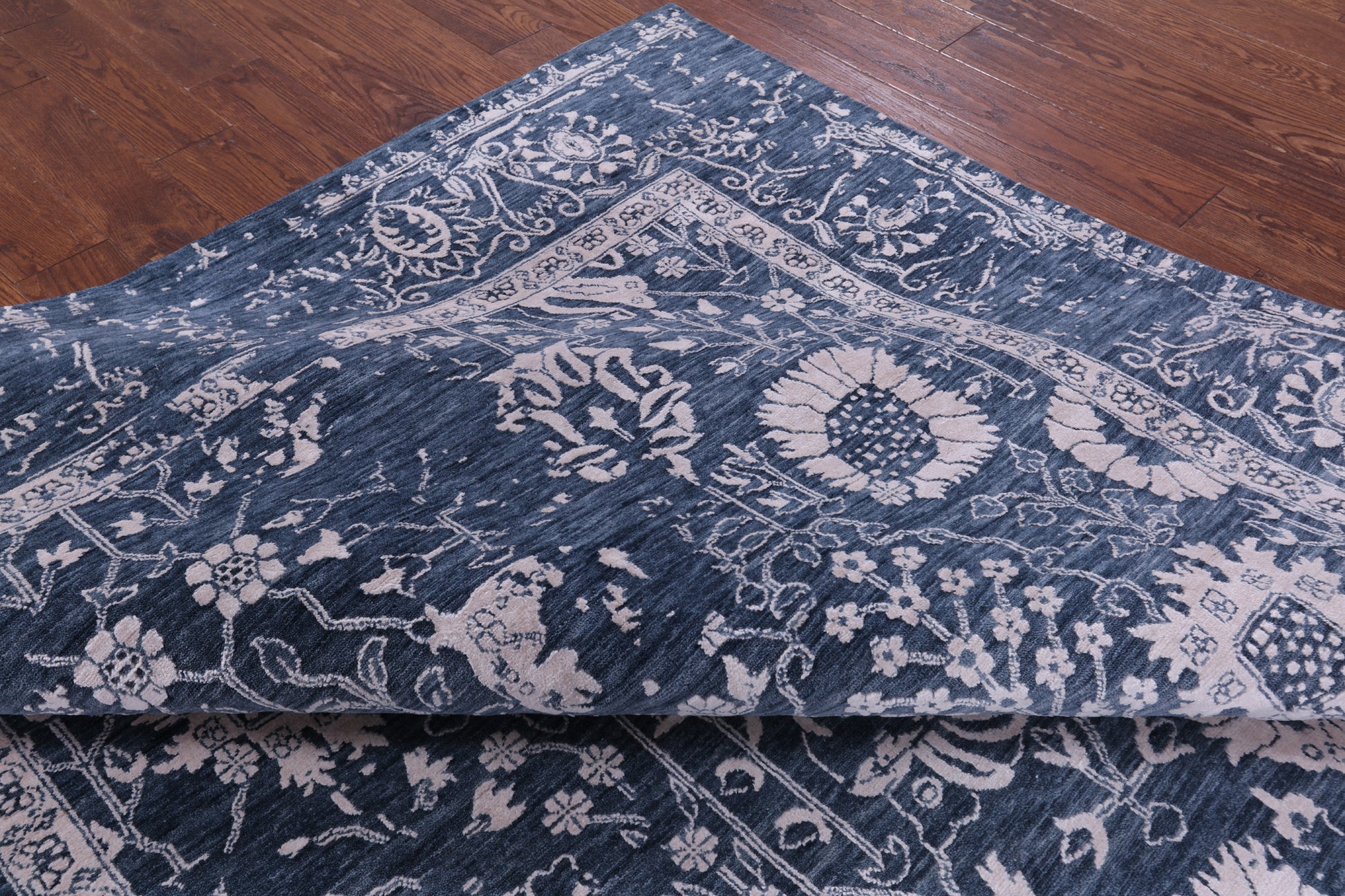 Grey Persian Hand Knotted Wool & Silk Rug - 8' 2" X 10' 3" - Golden Nile