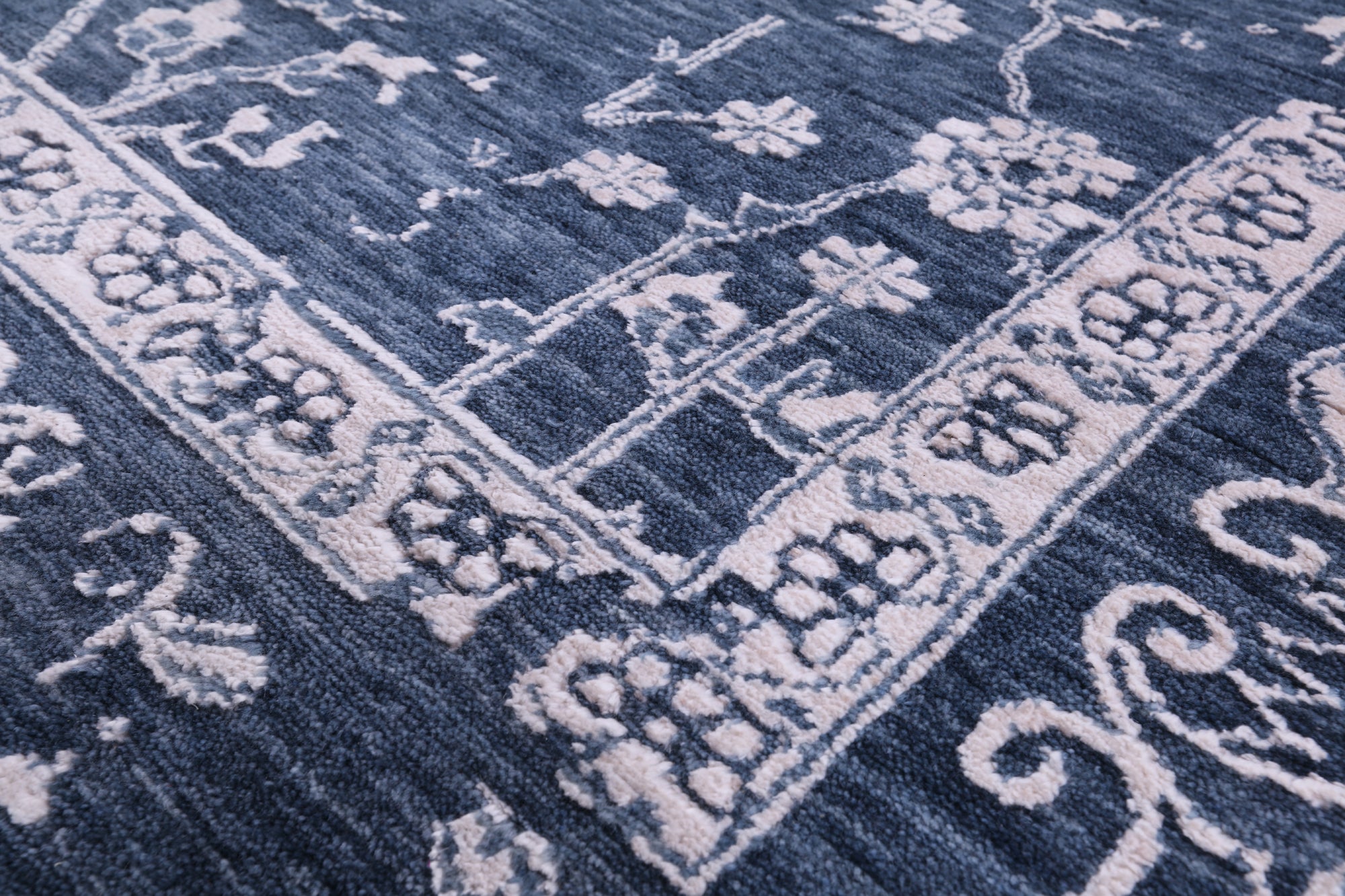 Grey Persian Hand Knotted Wool & Silk Rug - 8' 2" X 10' 3" - Golden Nile