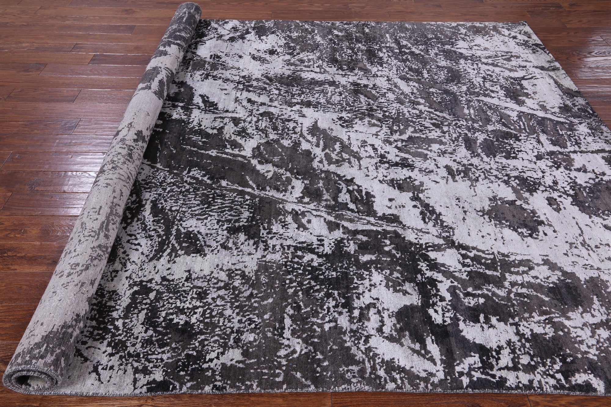 Abstract Modern Hand Knotted Wool & Silk Rug - 7' 10" X 10' 1" - Golden Nile