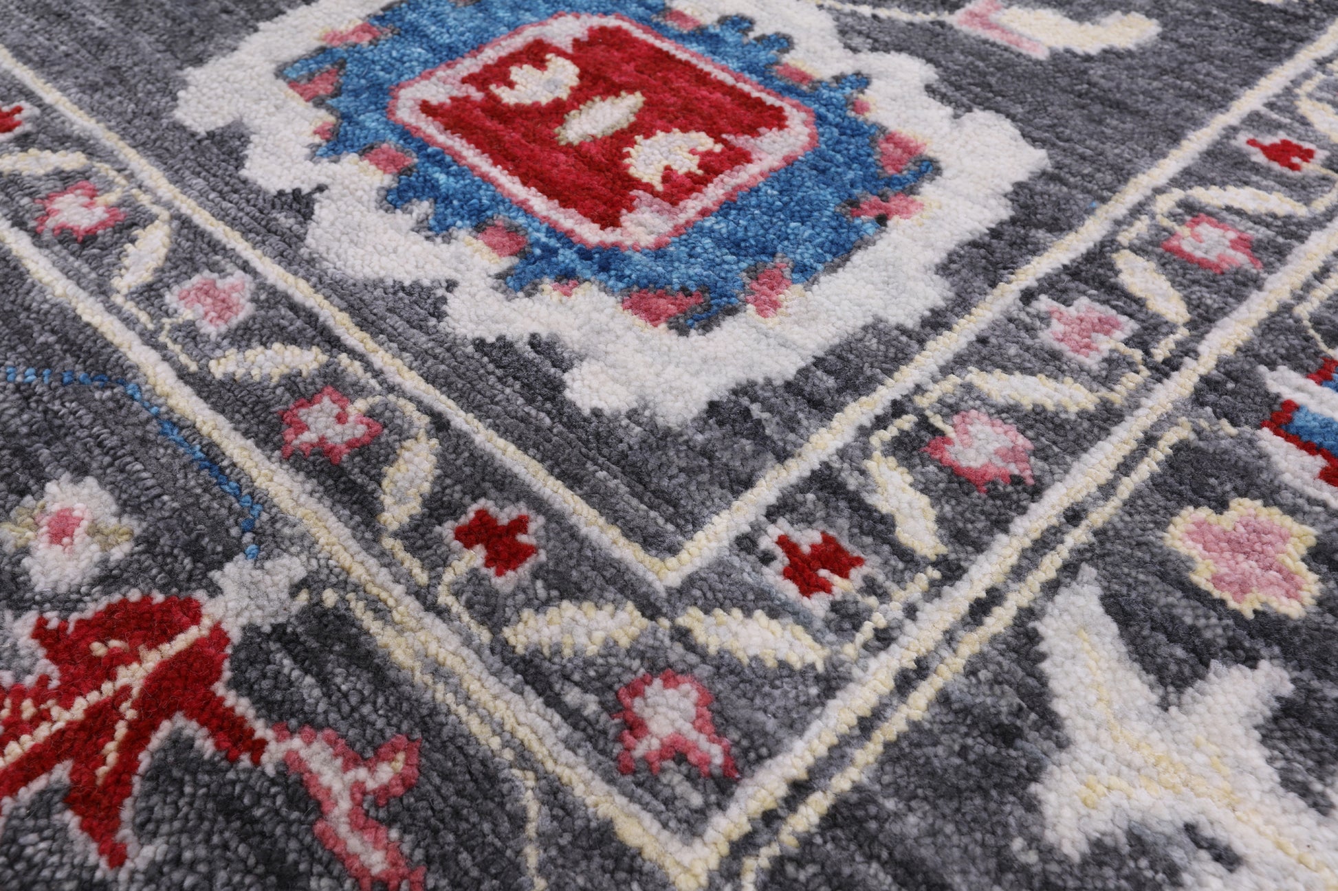 Grey Square Turkish Oushak Hand Knotted Wool Rug - 7' 10" X 8' 4" - Golden Nile