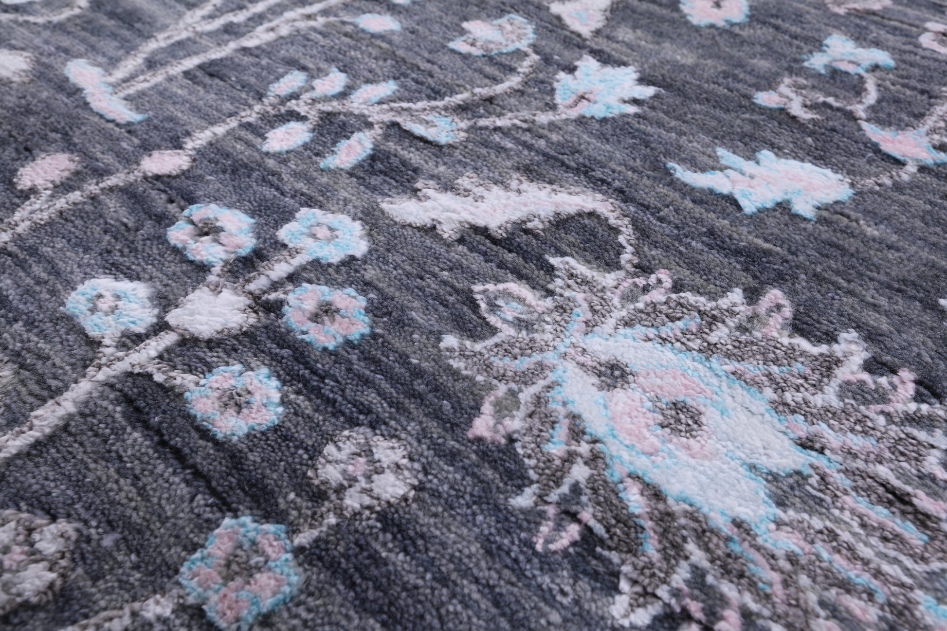Grey Persian Ziegler Hand Knotted Wool & Silk Rug - 8' 10" X 11' 10" - Golden Nile