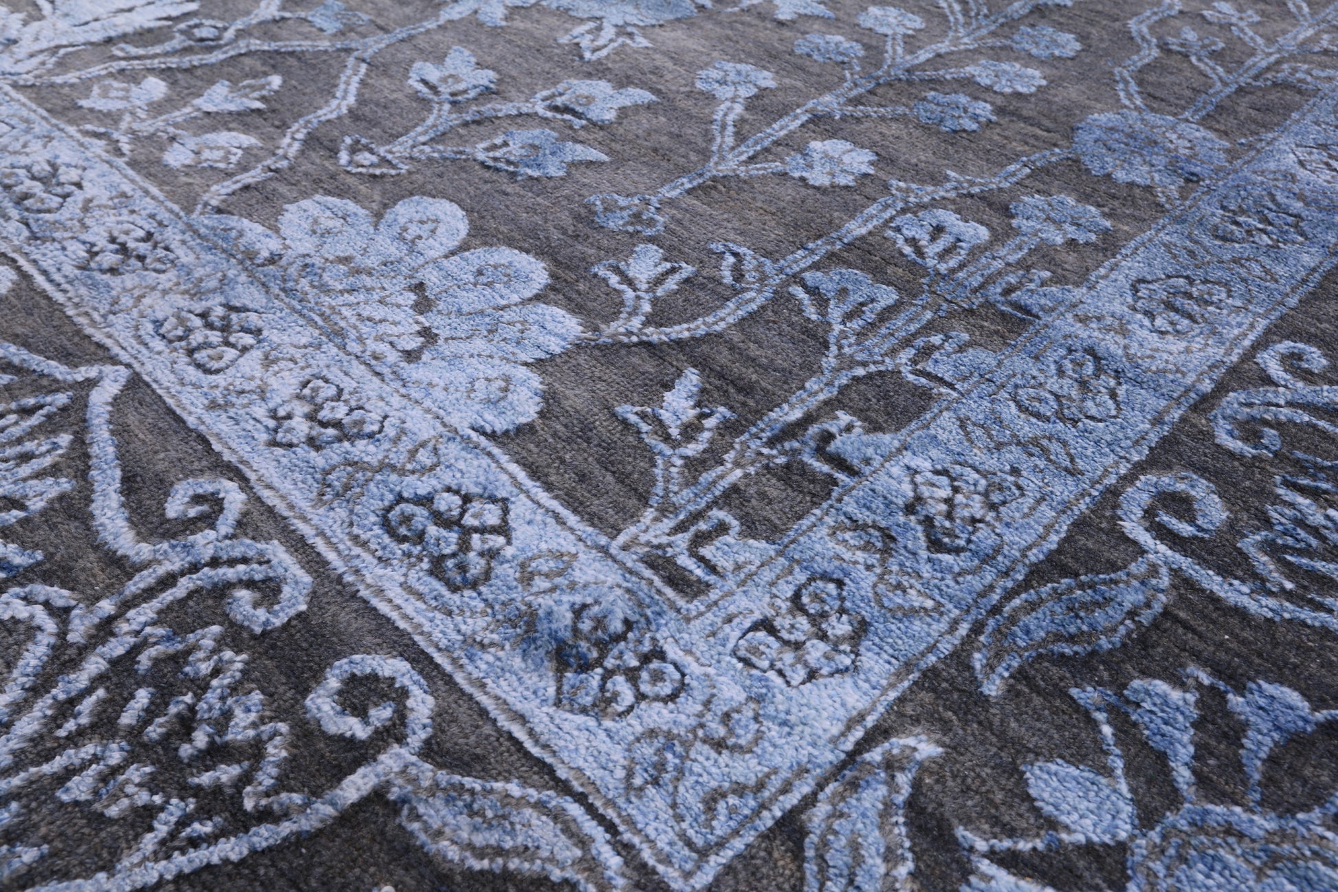 Grey Persian Handmade Wool & Silk Rug - 9' 2" X 12' 3" - Golden Nile