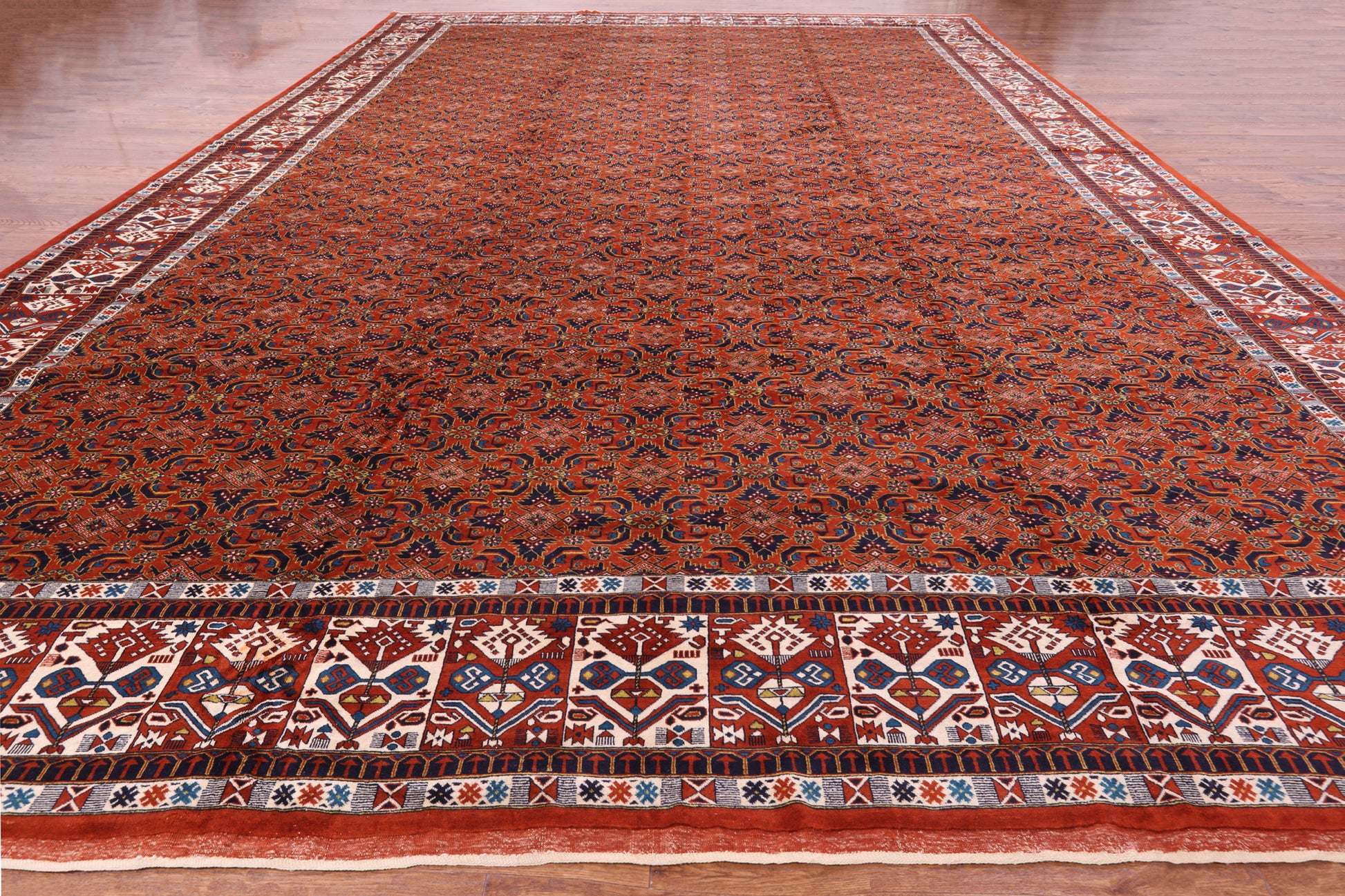 Fine Persian Bijar Hand Knotted Wool On Wool Rug - 15' 8" X 25' 5" - Golden Nile