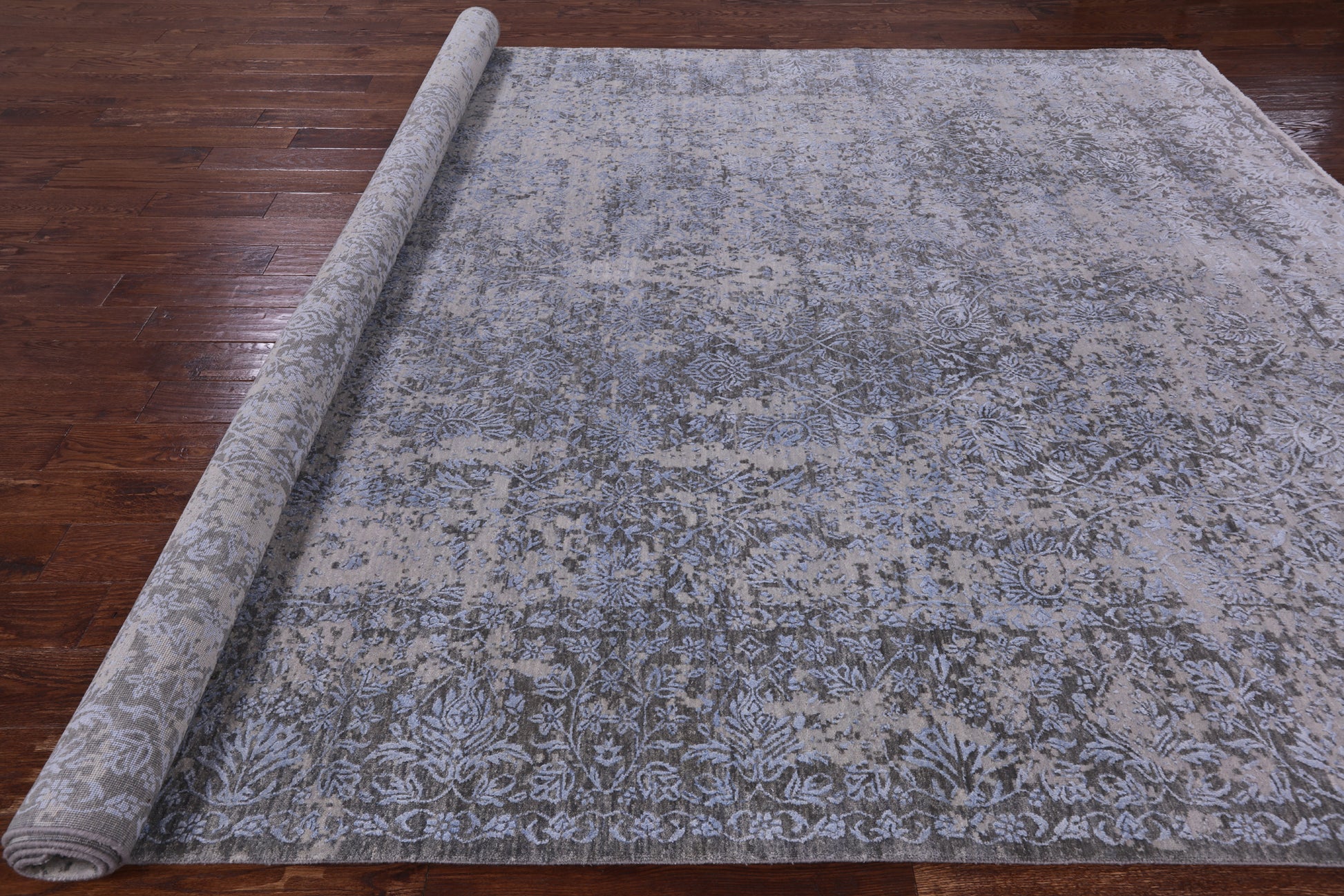 Persian Hand Knotted Wool & Silk Rug - 9' 0" X 12' 3" - Golden Nile