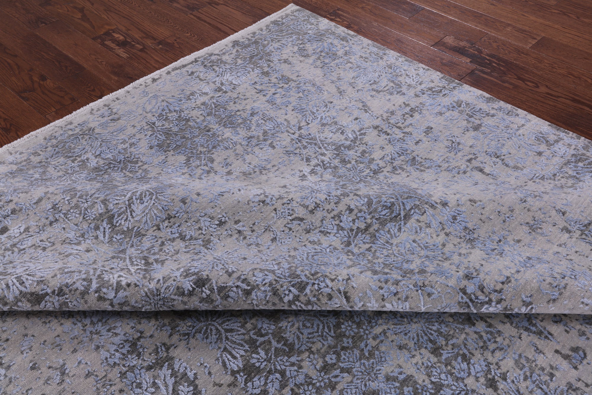 Persian Hand Knotted Wool & Silk Rug - 9' 0" X 12' 3" - Golden Nile