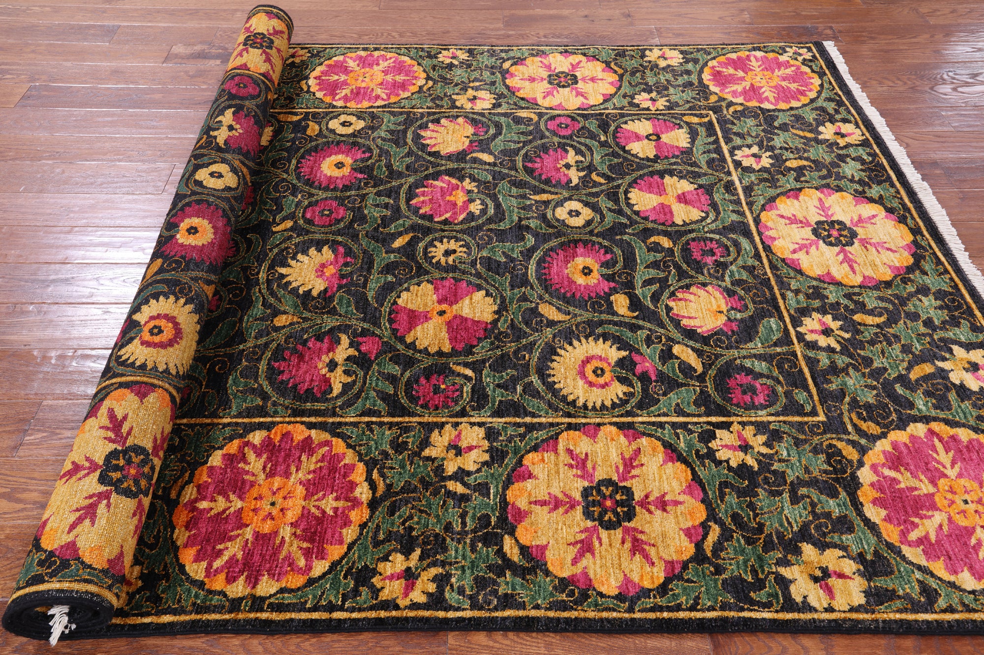 Black William Morris Handmade Wool Rug - 6' 2" X 8' 10" - Golden Nile